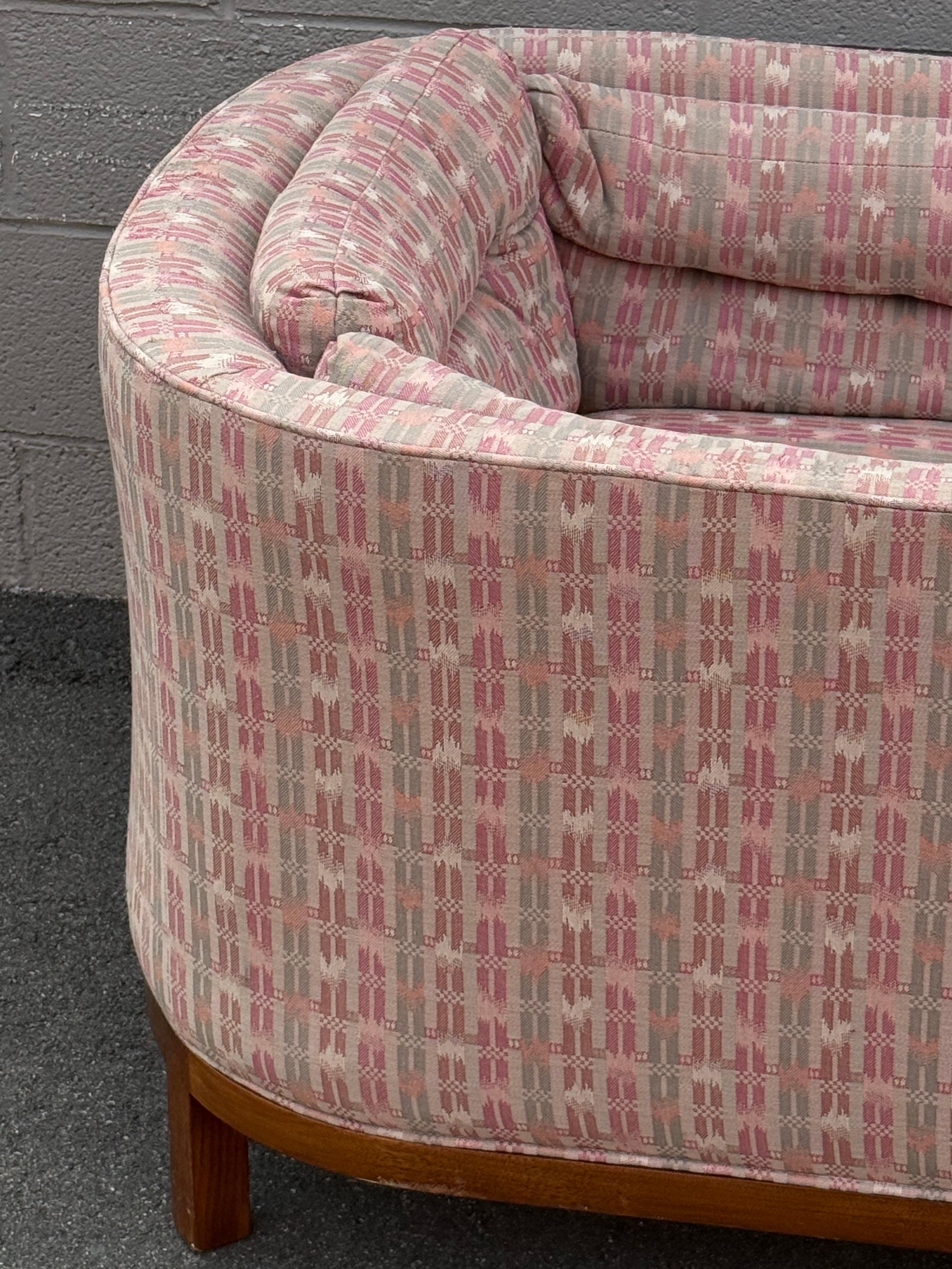 Sillón Barrel de Mitad de Siglo con Otomana by Dunbar en venta 4