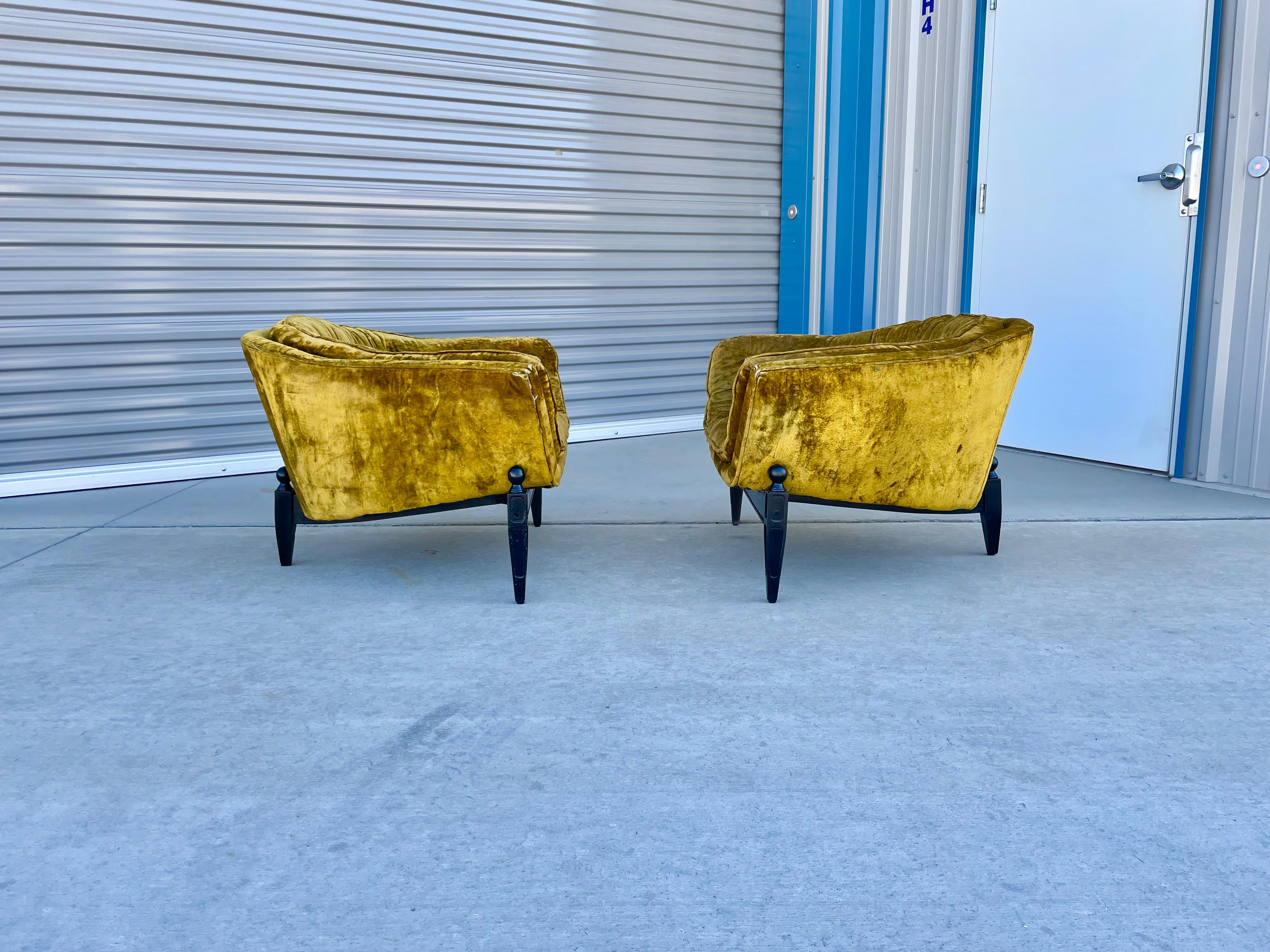 Mid-Century Barrel Lounge Chairs Styled After Adrian Pearsall In Good Condition In North Hollywood, CA