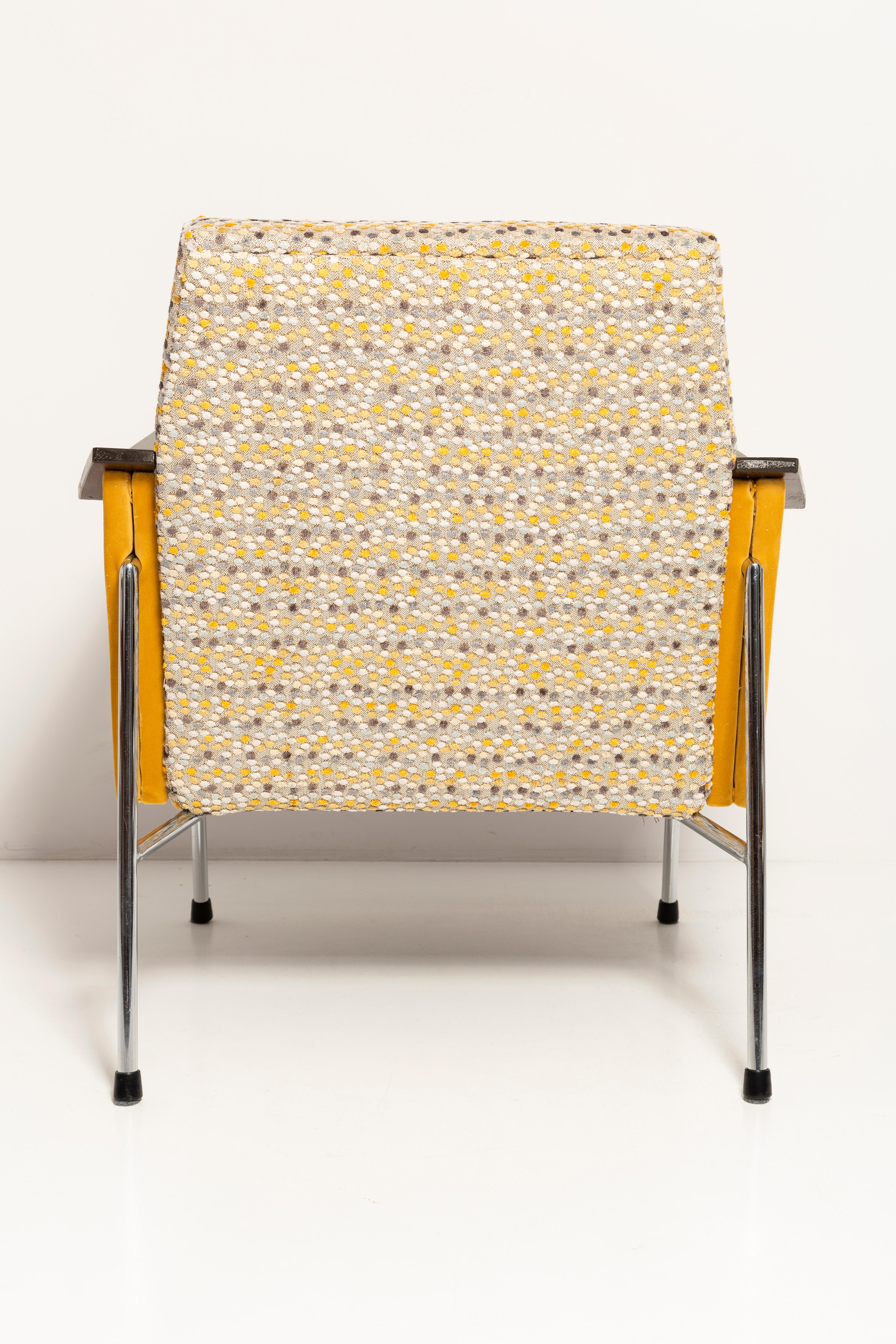 Mid Century Bat Armchair, Yellow Dots, Chrome, Bauhaus Style, Poland, 1970s For Sale 6
