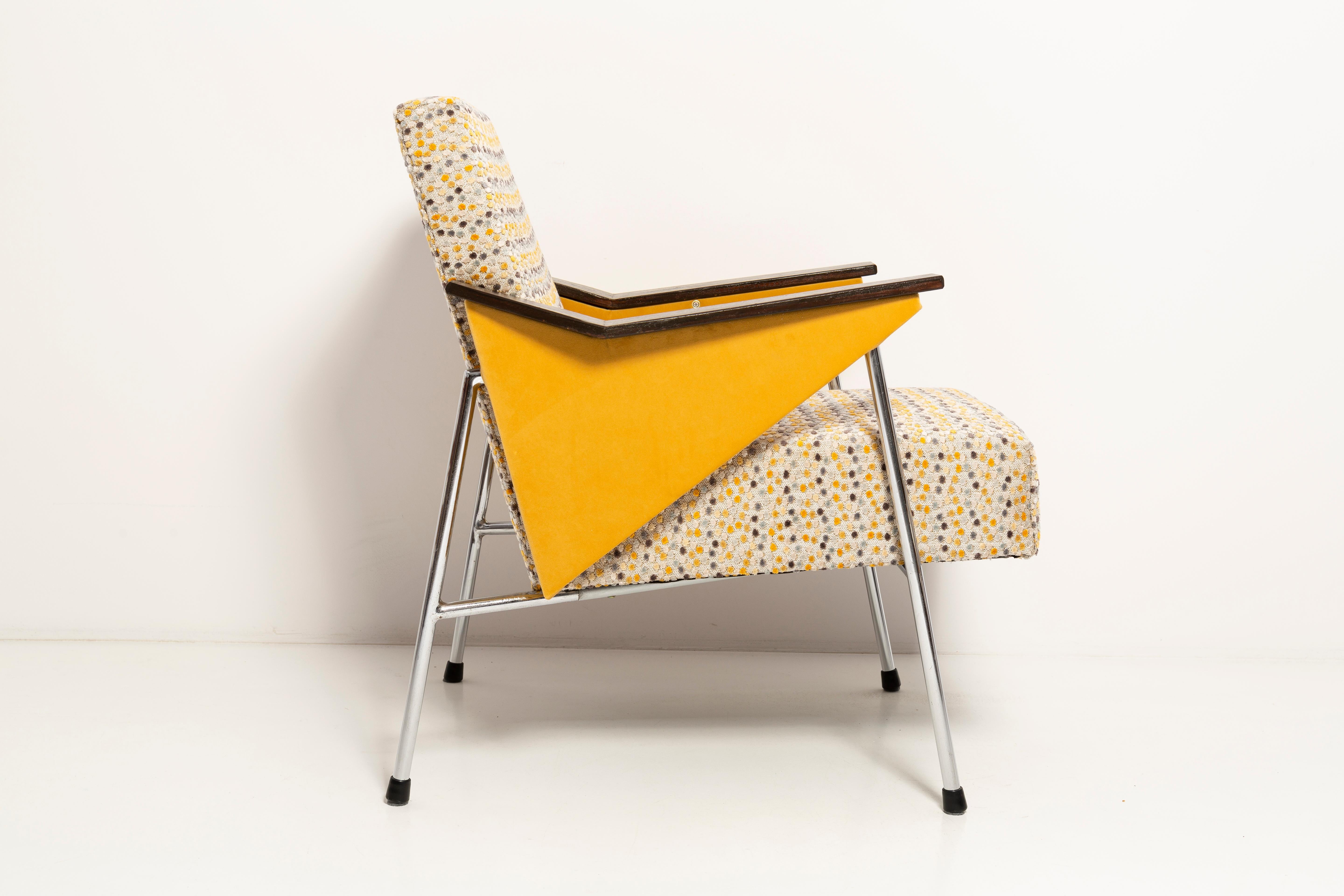 Hand-Crafted Mid Century Bat Armchair, Yellow Dots, Chrome, Bauhaus Style, Poland, 1970s For Sale