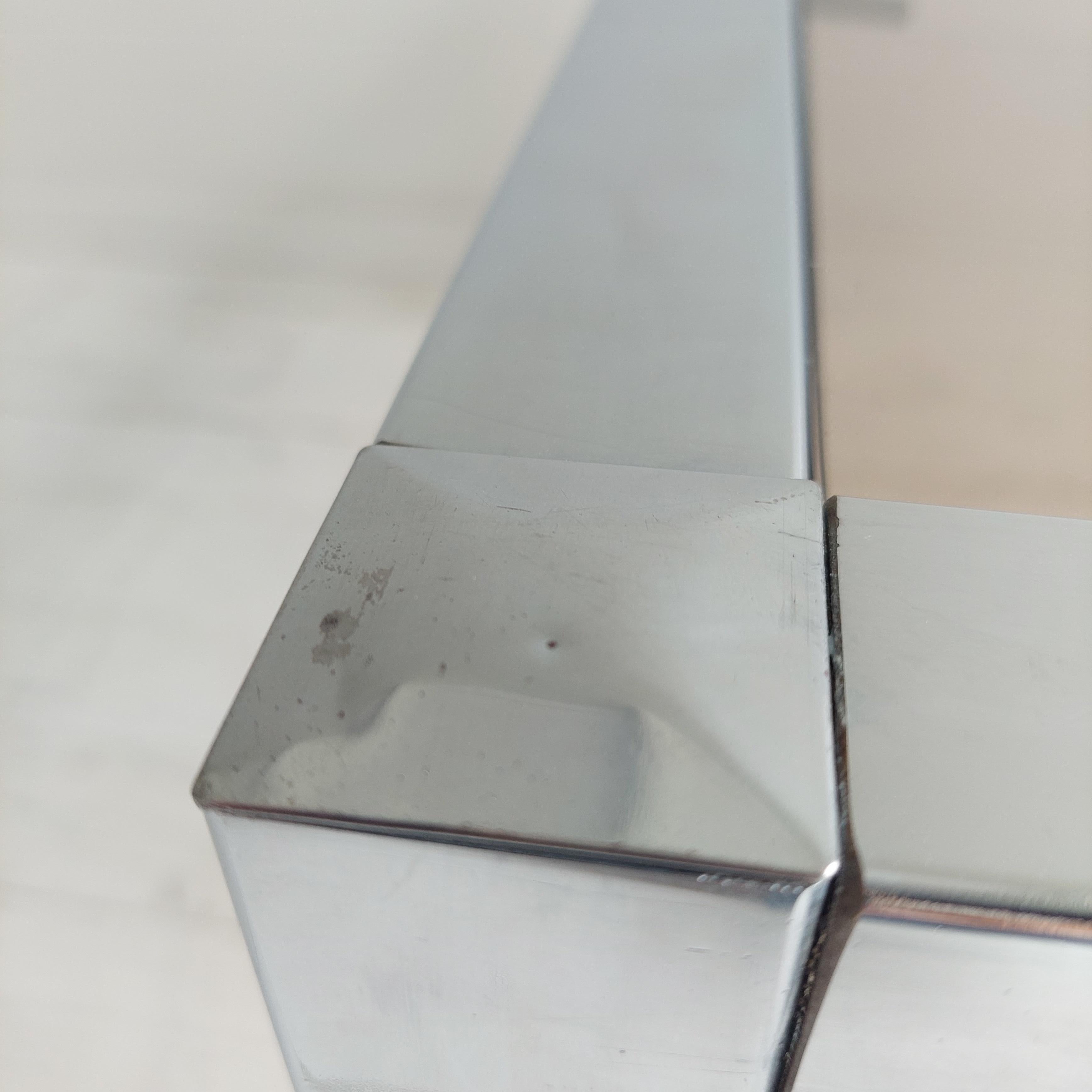 Table basse Bauhaus mi-siècle en chrome et verre fumé, 1970 en vente 4