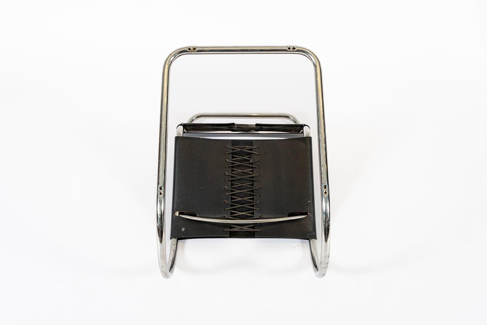 Chaises d'appoint MR 10 noires Bauhaus du milieu du siècle par Mies van der Rohe pour Knoll en vente 6