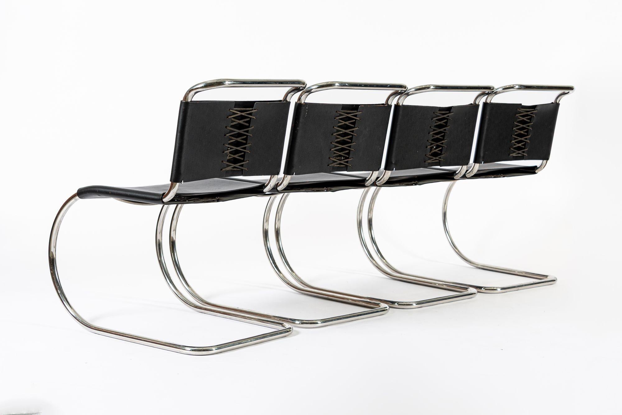 Chaises d'appoint MR 10 noires Bauhaus du milieu du siècle par Mies van der Rohe pour Knoll Bon état - En vente à Detroit, MI