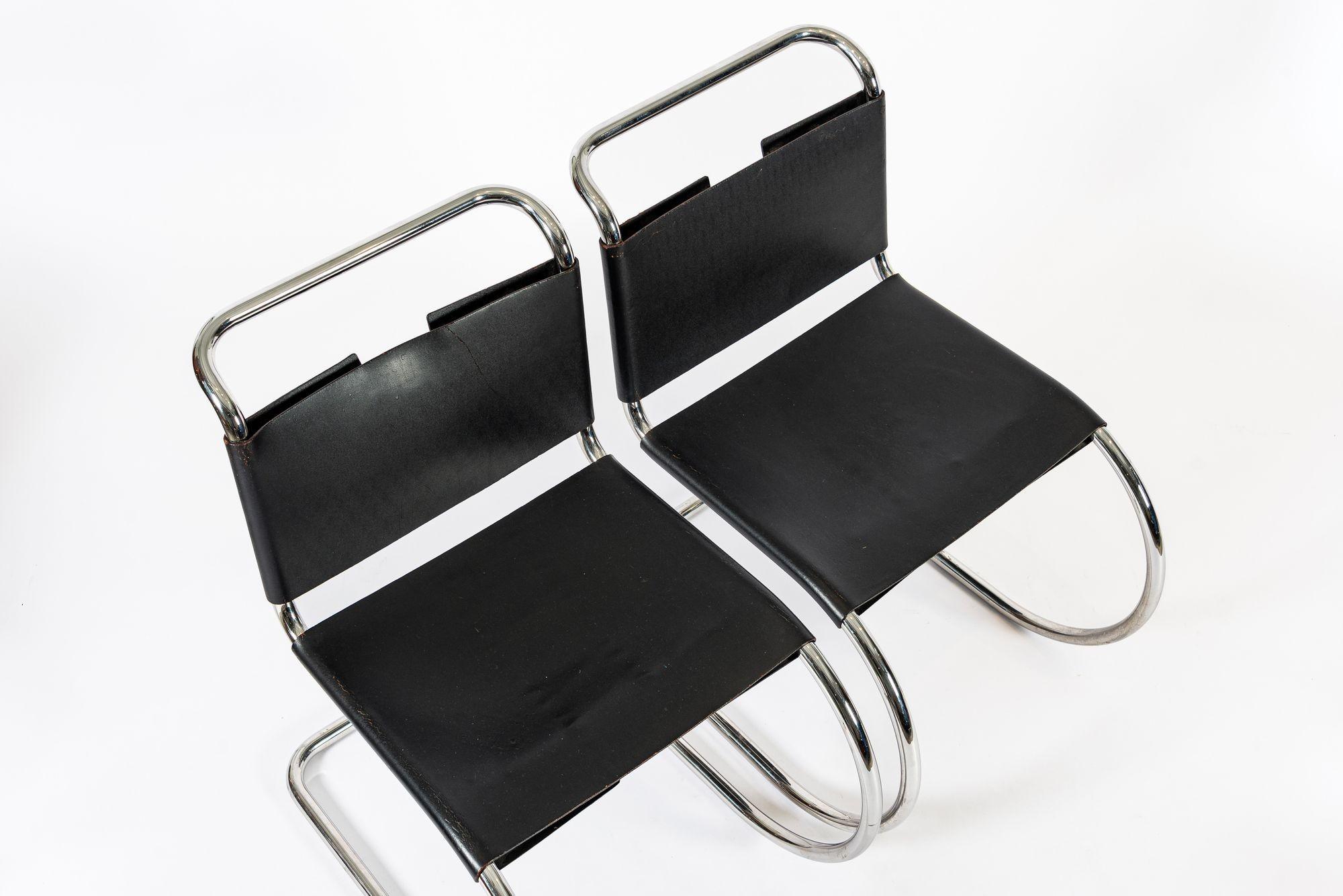 Chaises d'appoint MR 10 noires Bauhaus du milieu du siècle par Mies van der Rohe pour Knoll en vente 1