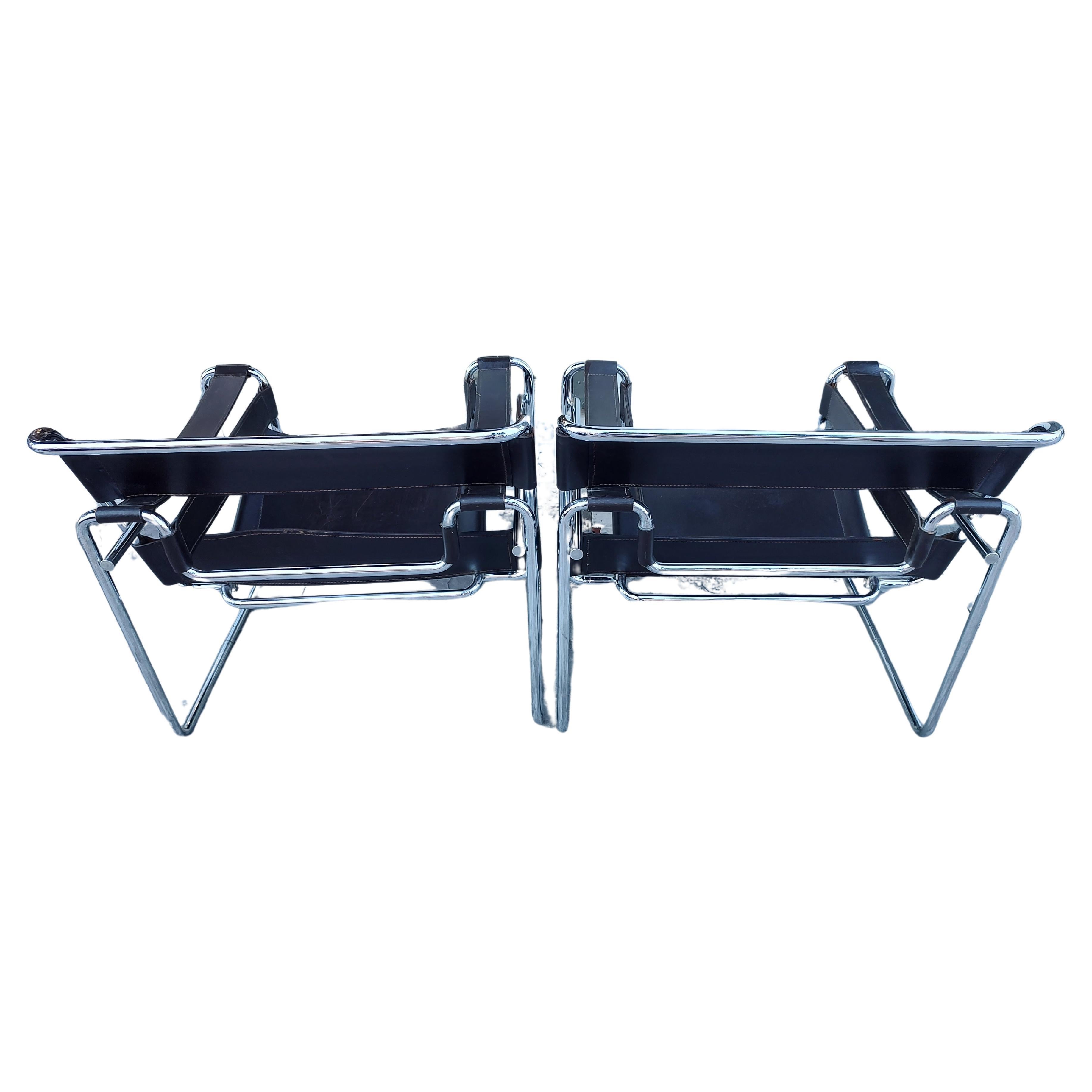 Paire de chaises Wassily du milieu du siècle dernier de style Bauhaus par Marcel Breur Gavina Stendig Bon état à Port Jervis, NY