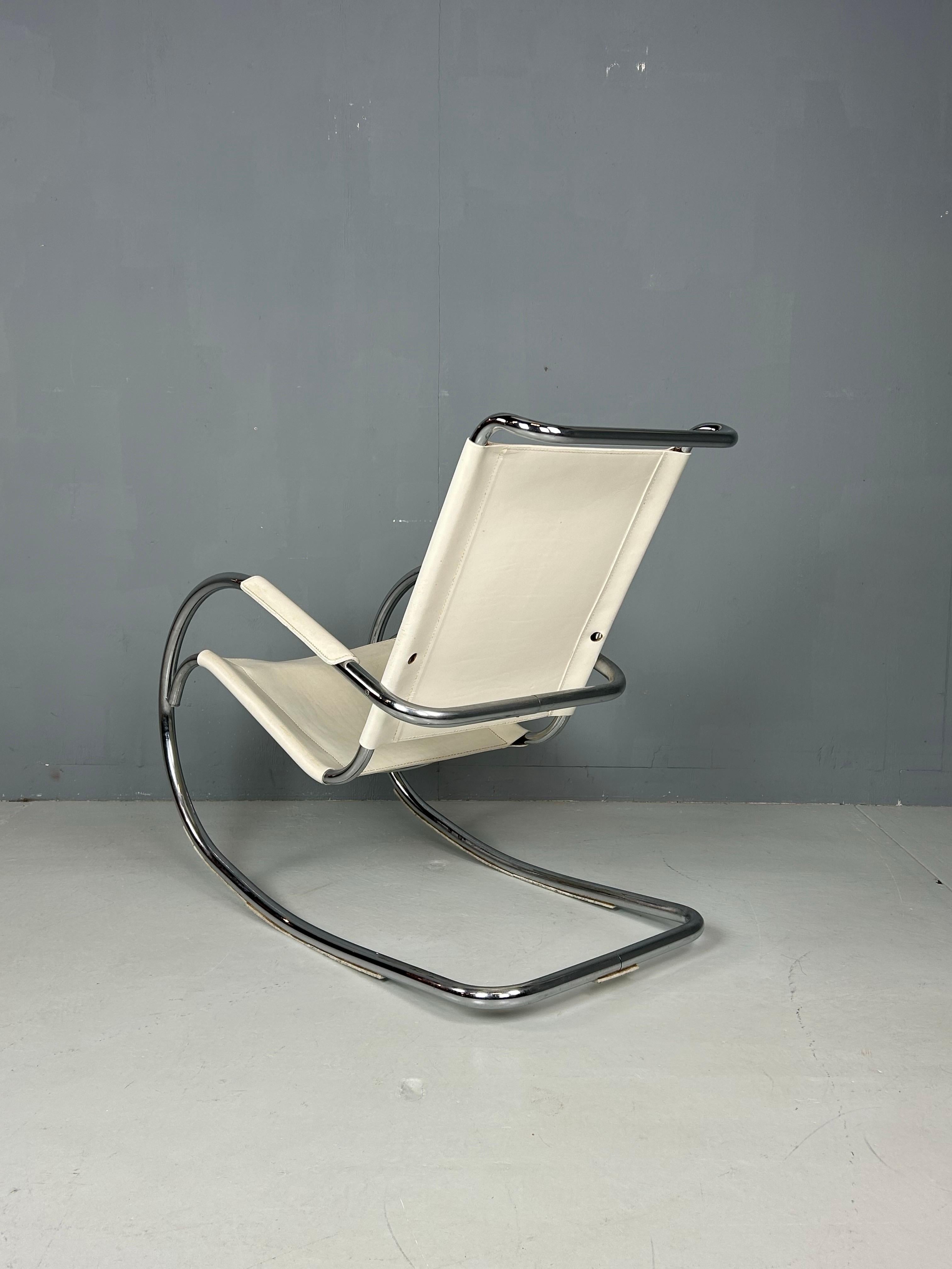 Mid-Century Bauhaus Rocking Chair in Leather by Fasem, 1980s For Sale 6