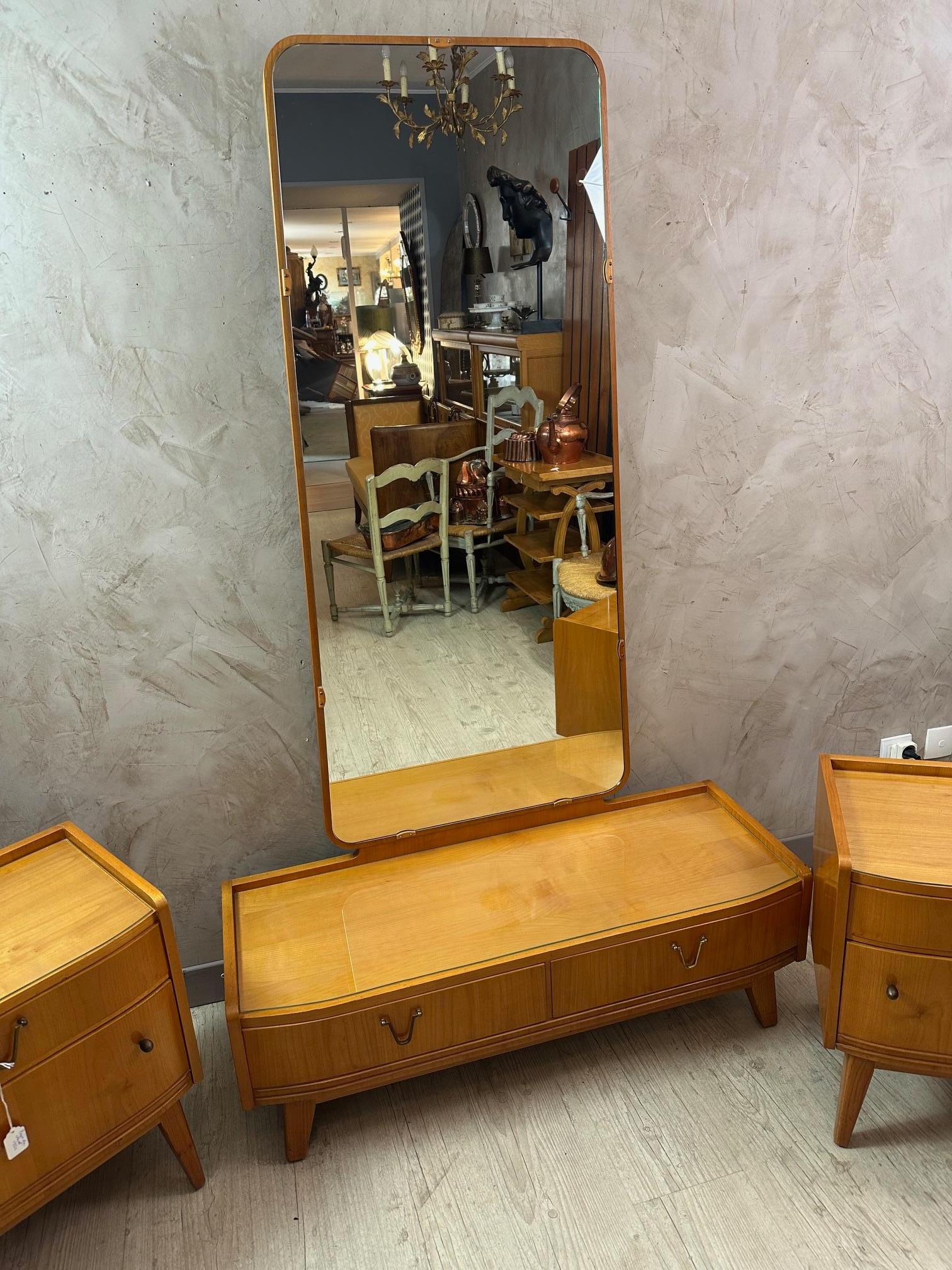 Mid-century Bauhaus Style Ash Veneer Hairdresser or Vanities Table, 1950s For Sale 4