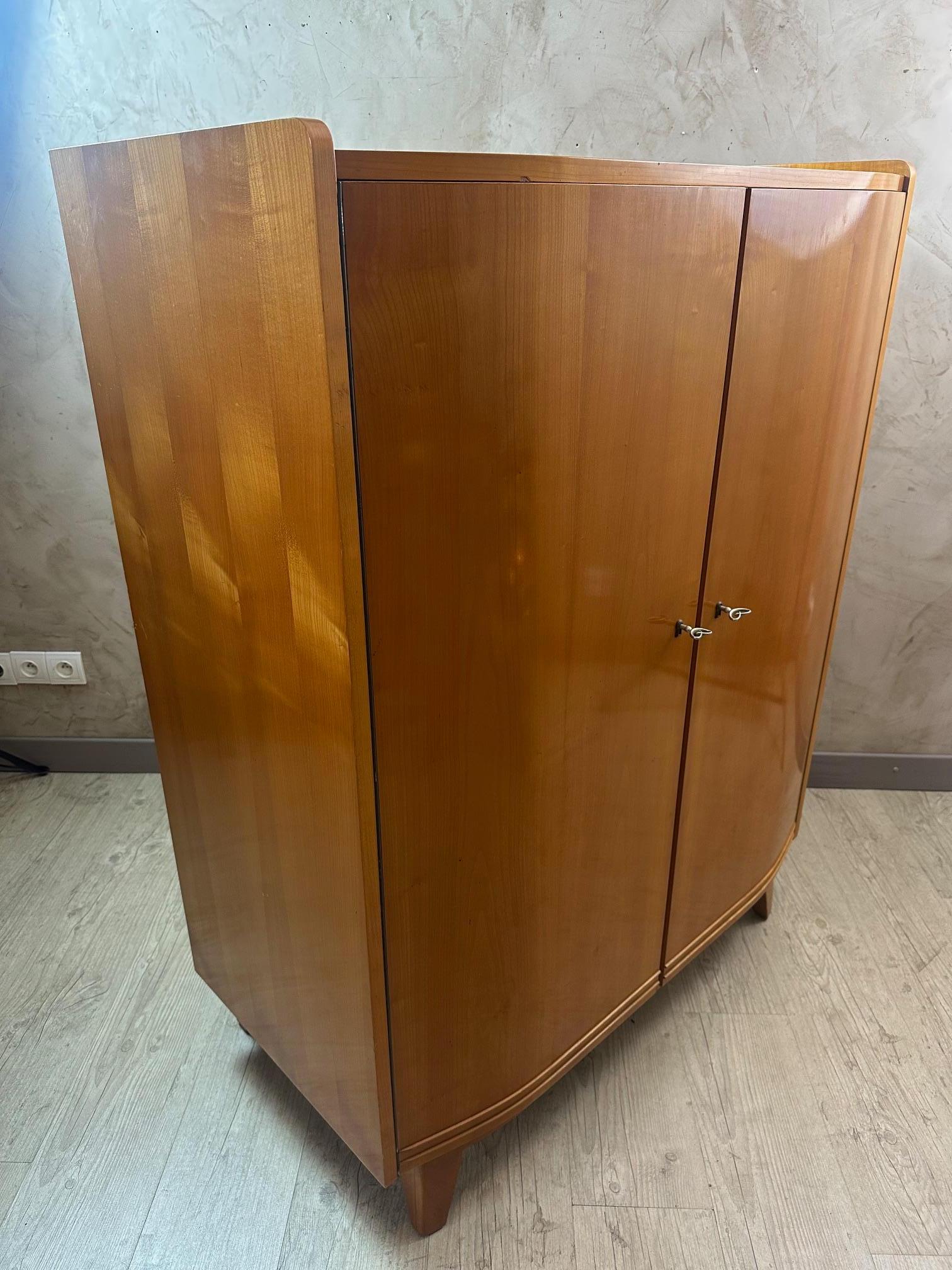 Mid-century Bauhaus Style Ash Wardrobe, 1950s In Good Condition For Sale In LEGNY, FR