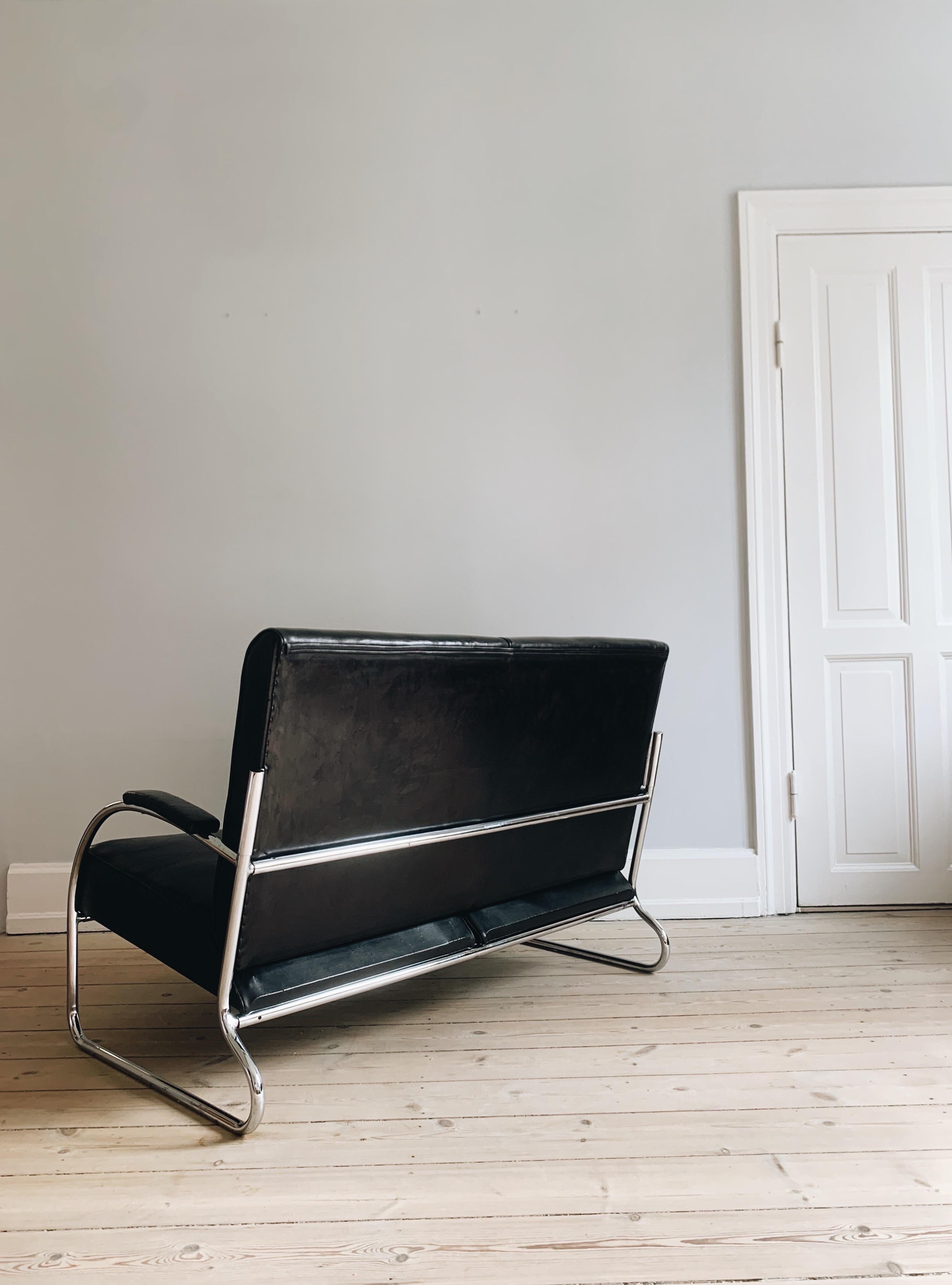 German Mid-century Bauhaus tubular sofa For Sale