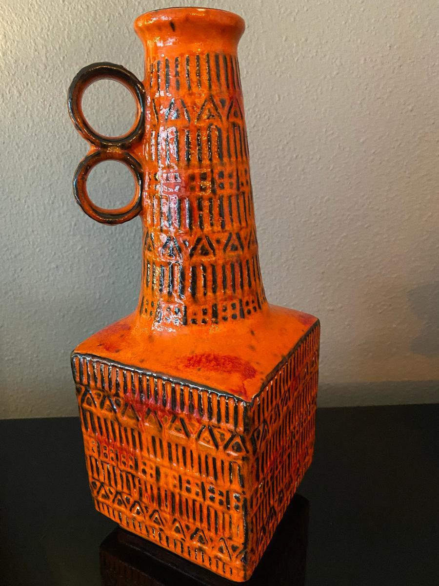 Chenille Vase du milieu du siècle en Bay Keramik Bodo Mans en vente