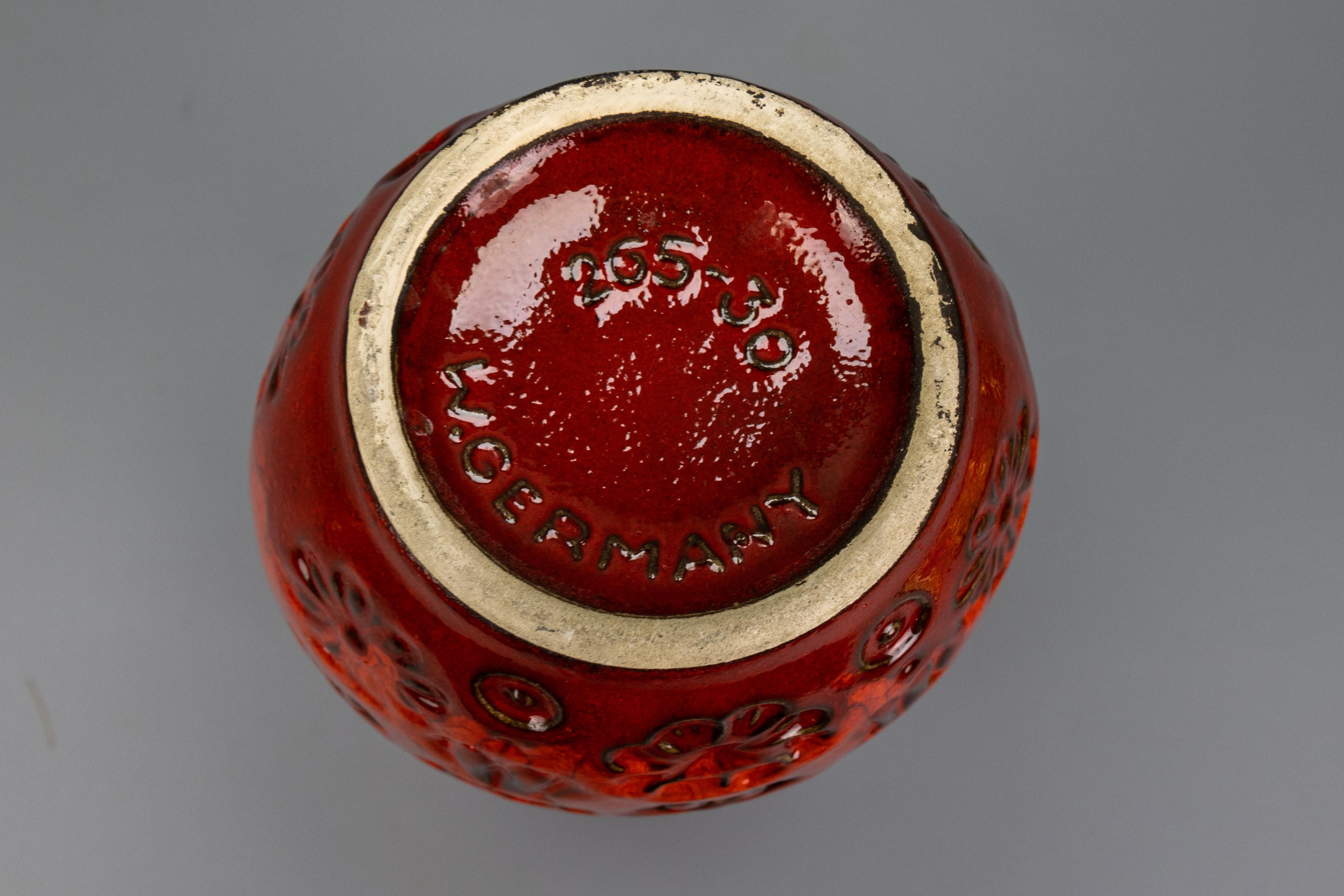 Vaso in ceramica smaltata di colore rosso lava grassa di Bay Keramik, Germania occidentale, anni '70 in vendita 4