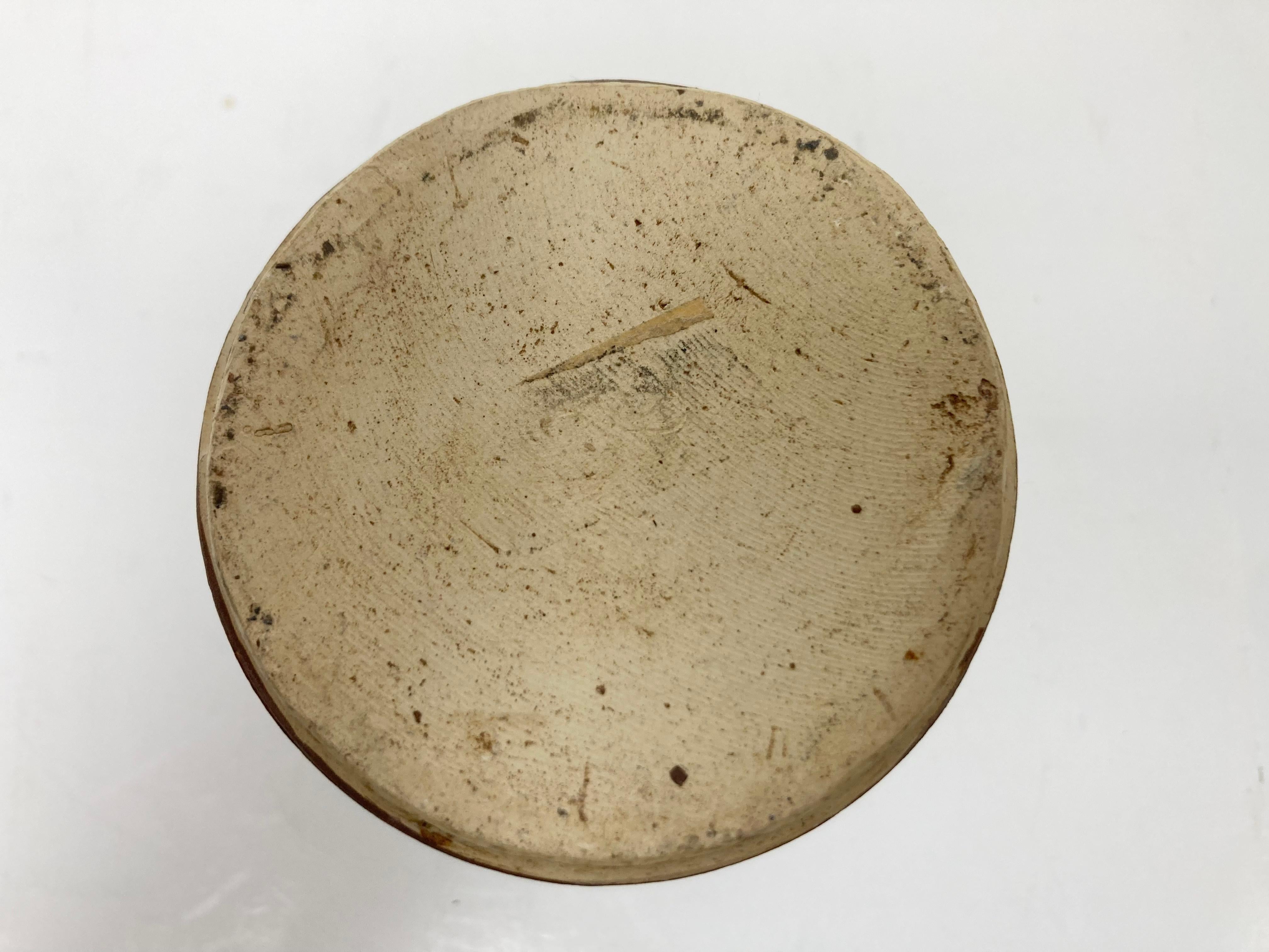 Mid-Century moderno Vaso in Studio Pottery Beaker Form A della metà del secolo scorso in vendita