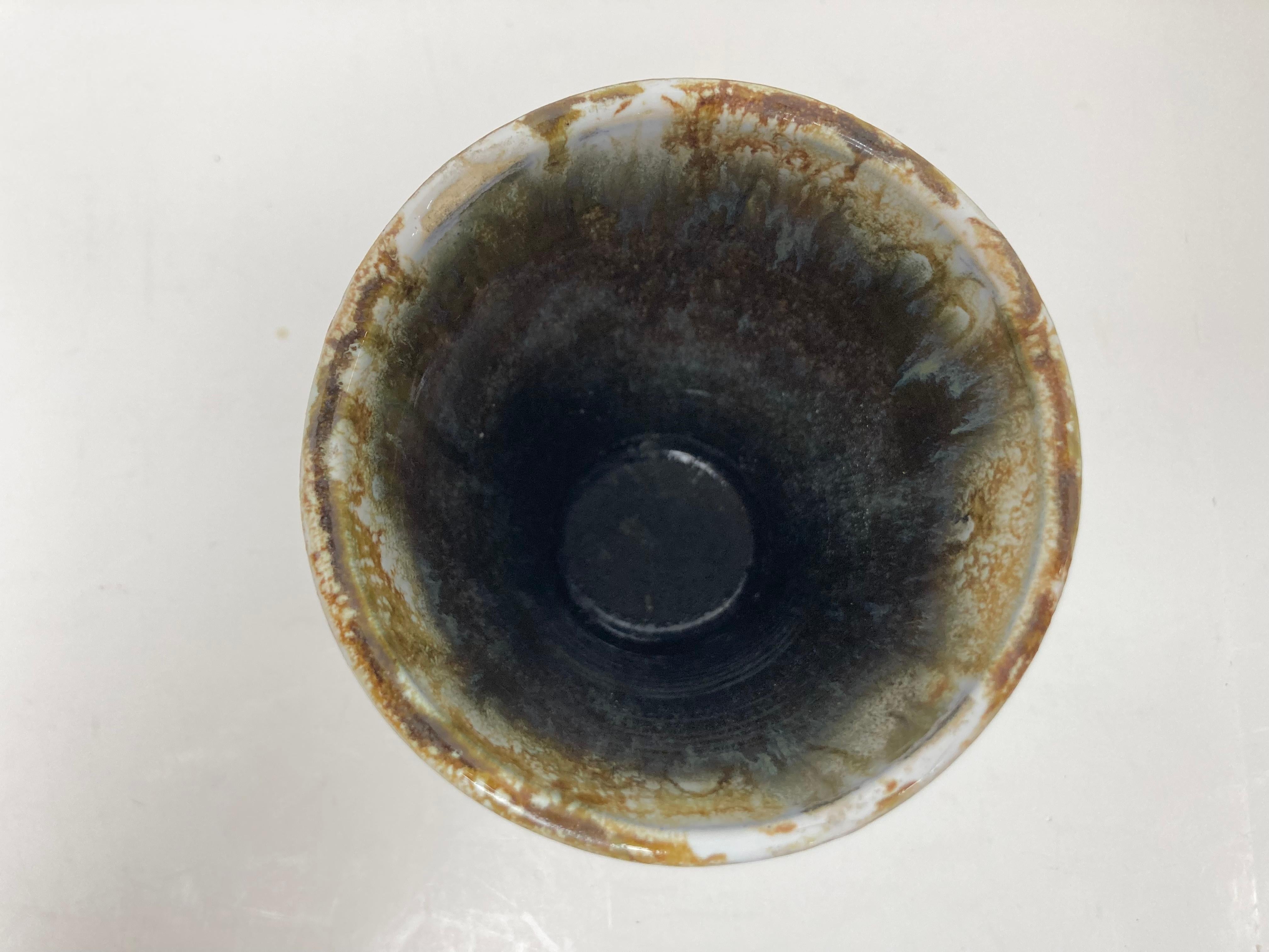 XX secolo Vaso in Studio Pottery Beaker Form A della metà del secolo scorso in vendita