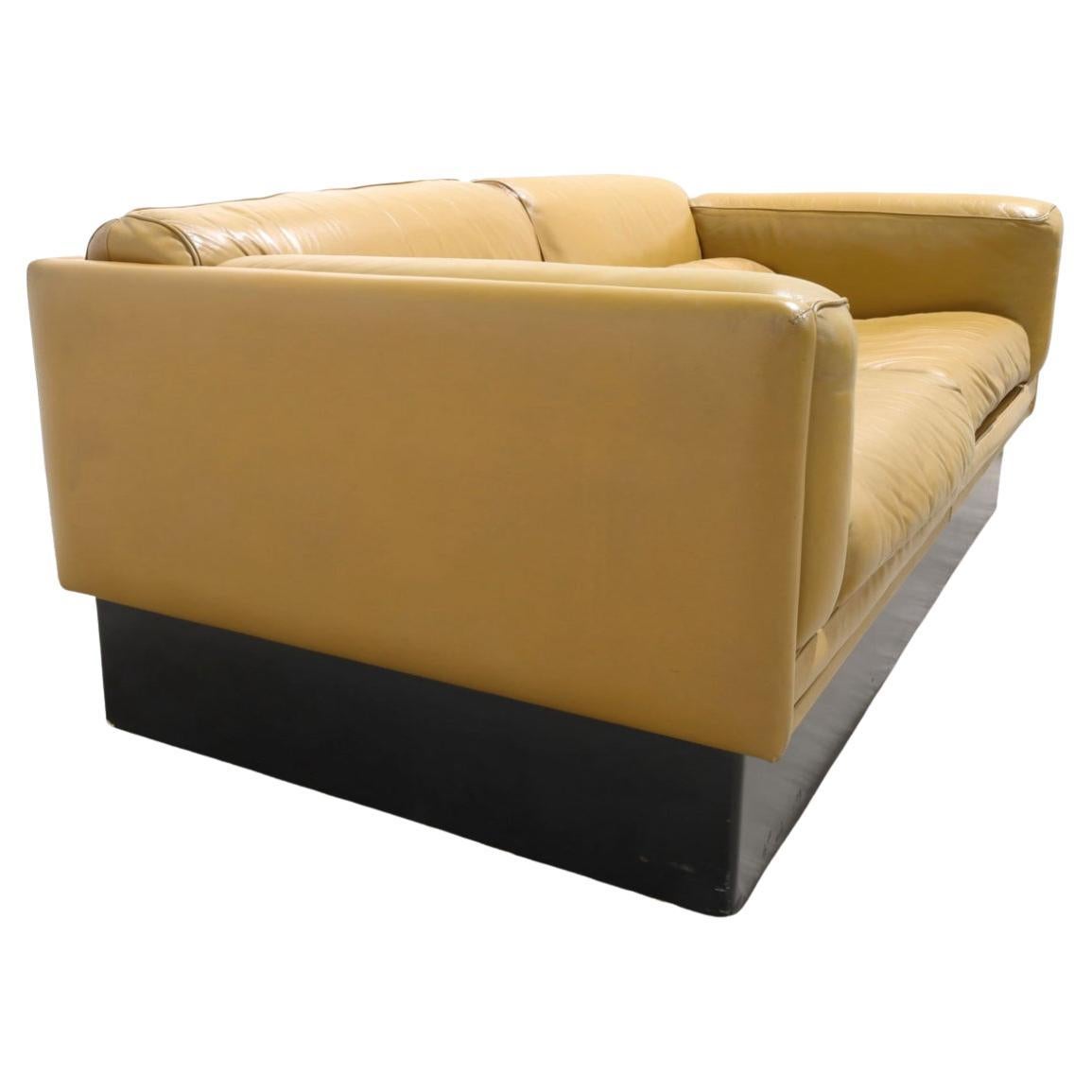 Mid Century Beaufort Loveseat bajo de cuero Georges van Rijck Bélgica Belga