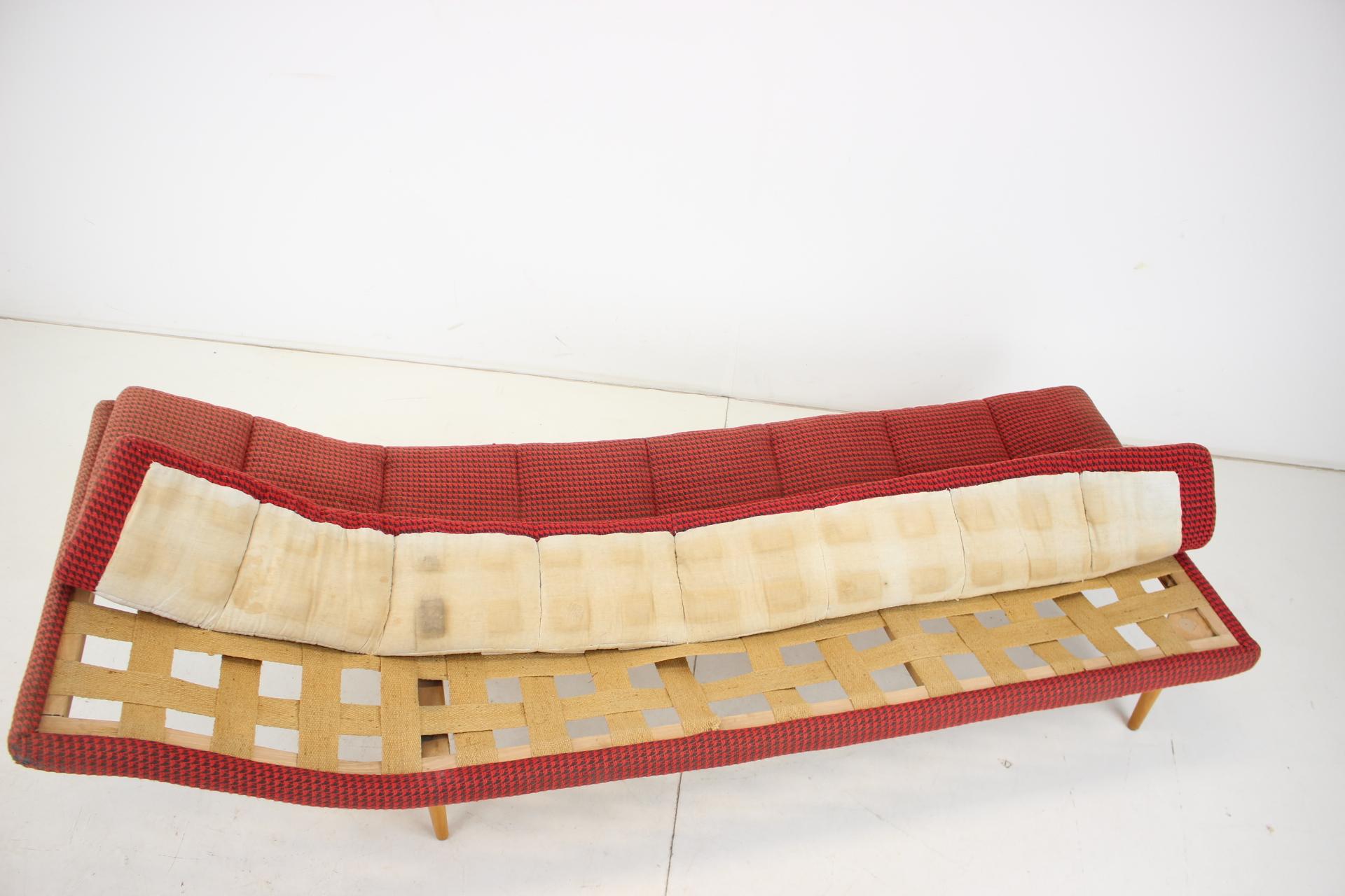 Mid-Century-Bett oder Tagesbett, 1960er-Jahre (Mitte des 20. Jahrhunderts) im Angebot