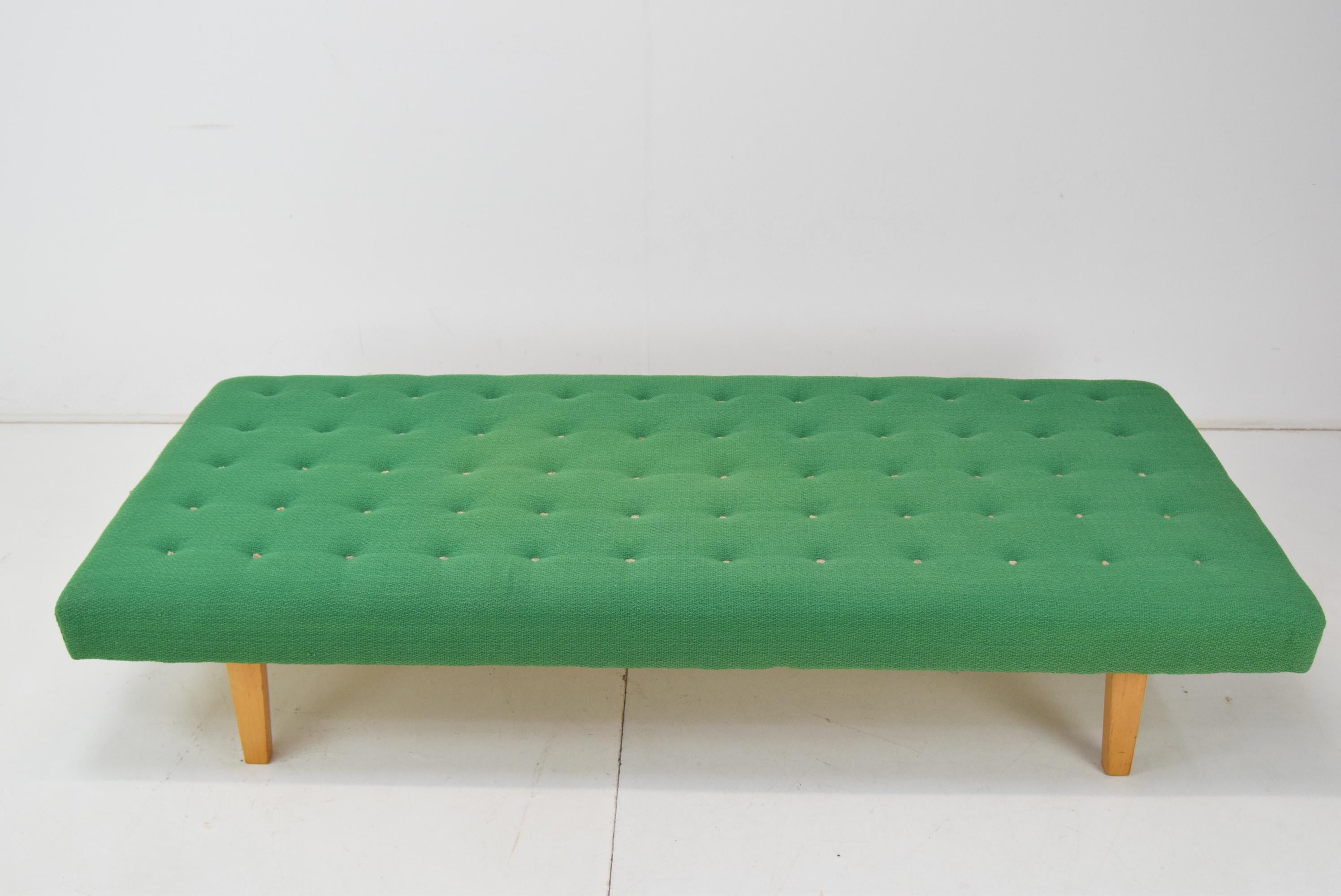 Made in Czechoslovakia
Made of fabric, wood
Original condition.
