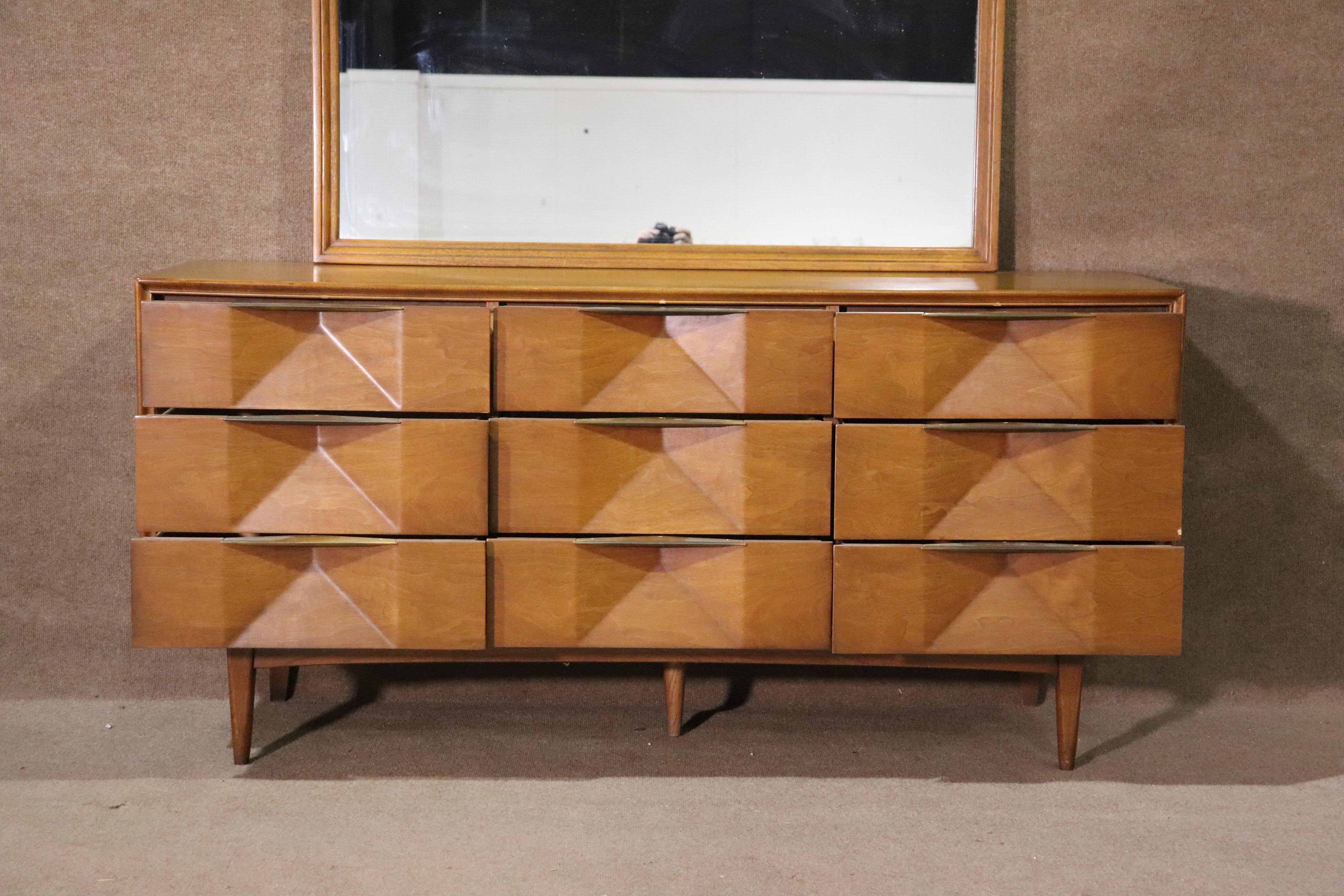 Mid-Century Bedroom Set In Good Condition For Sale In Brooklyn, NY