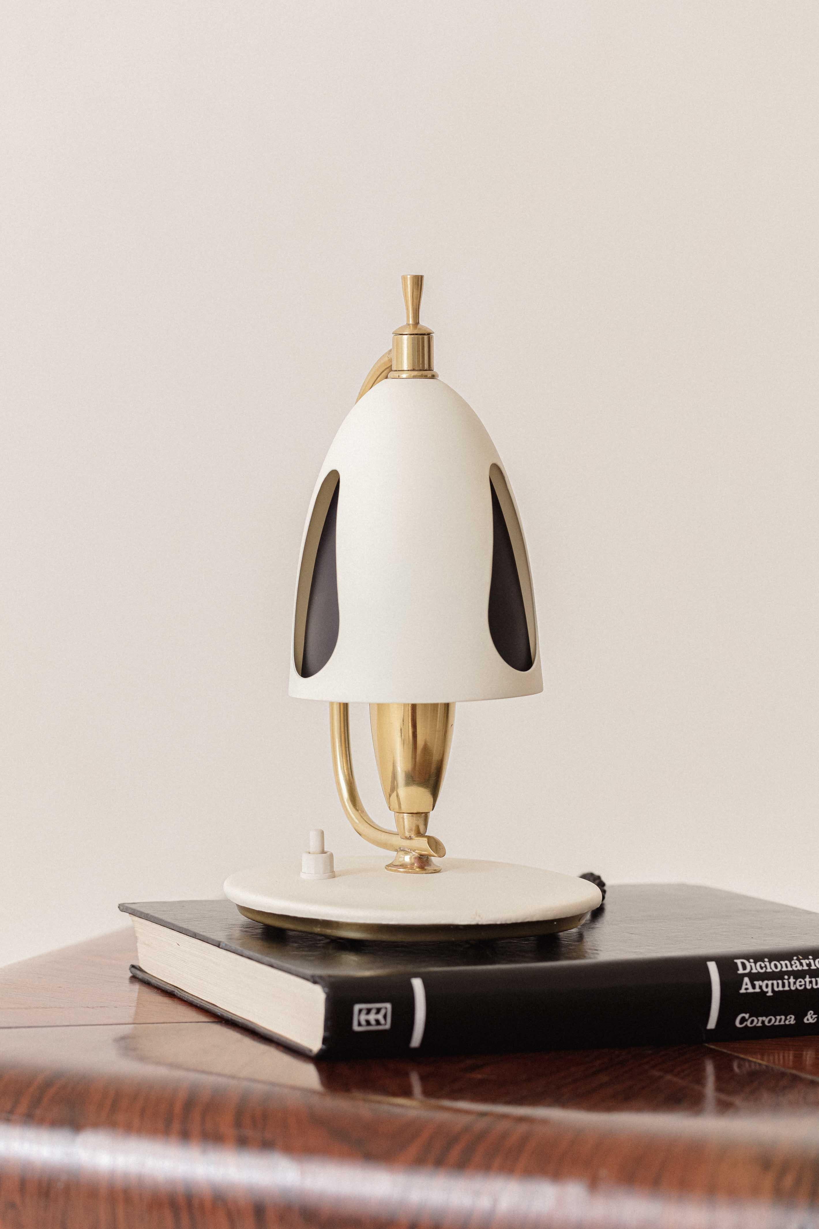 Midcentury Bedside Table Lamp, Brazilian Company Carlo Montalto & Filhos, 1950s For Sale 3