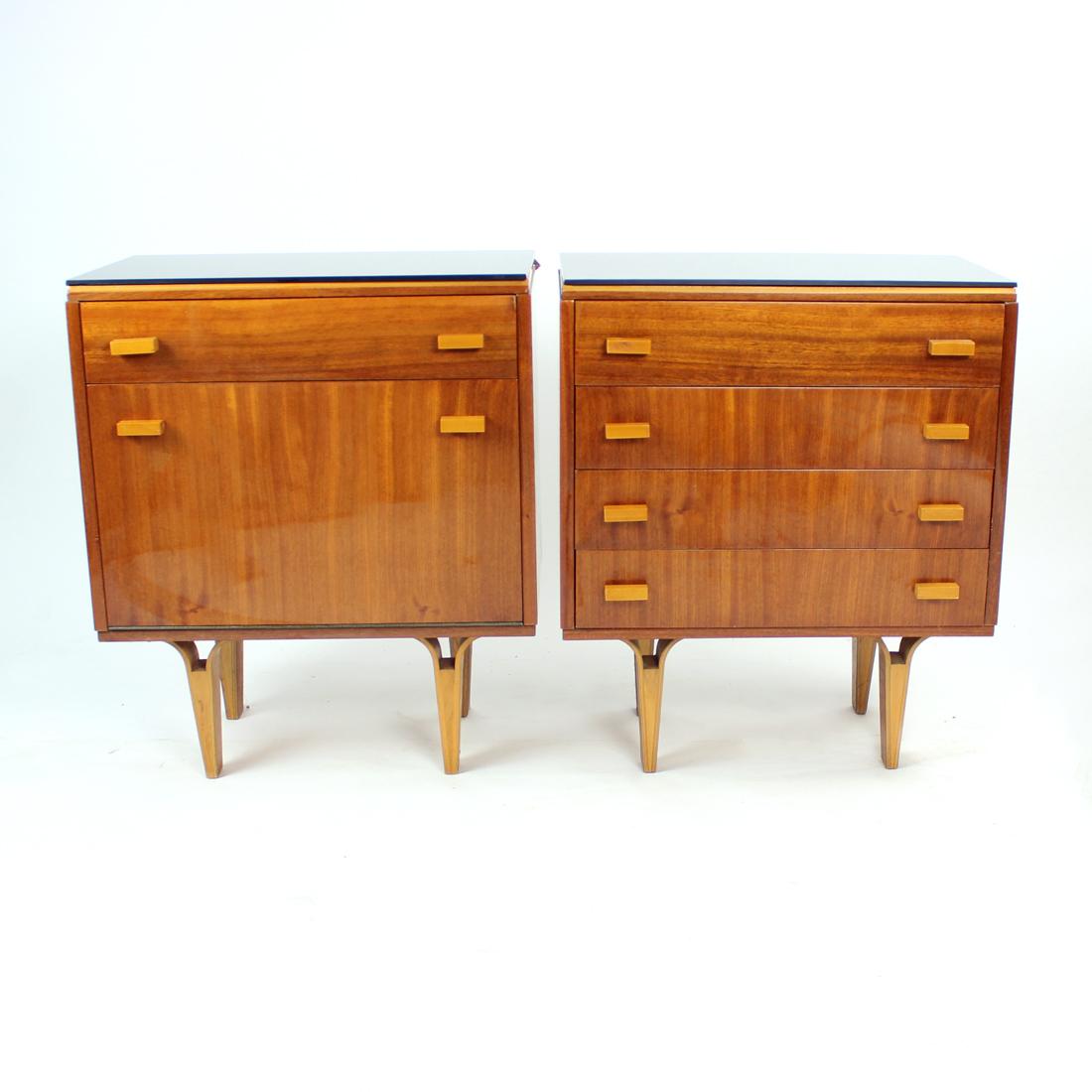Midcentury Bedside Tables in Mahogany & Black Glass, Novy Domov, 1960s In Good Condition In Zohor, SK