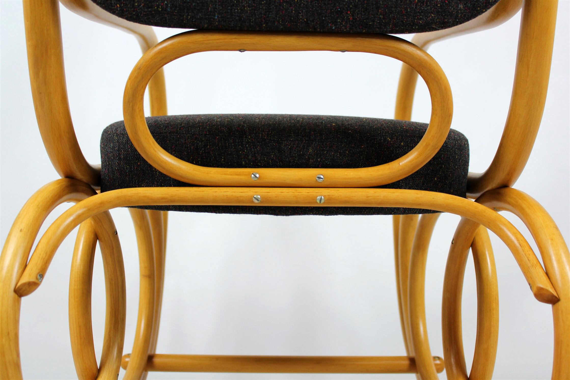 Chaise à bascule du milieu du siècle dernier en hêtre courbé de Ton, années 1960 en vente 7
