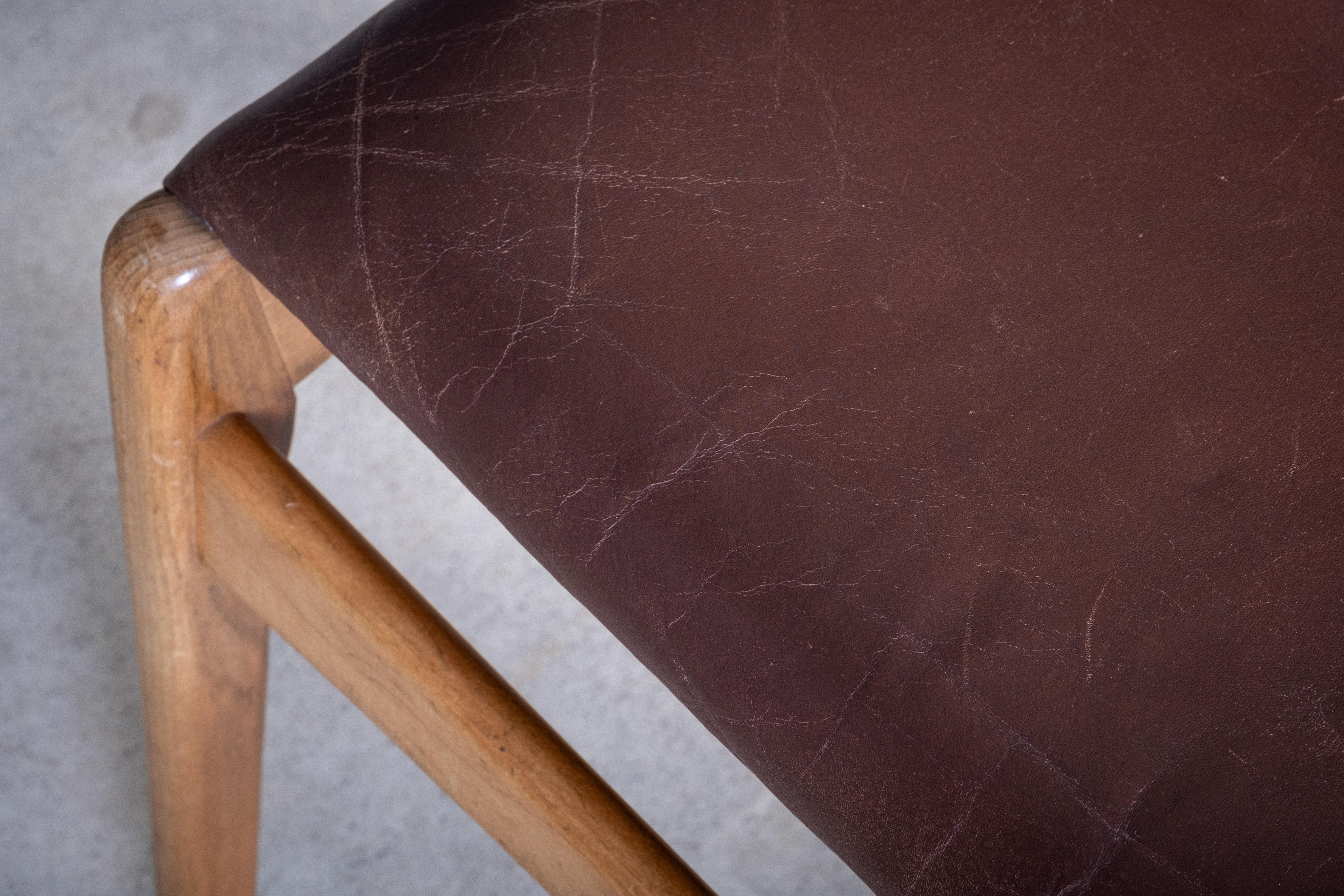 Mid-Century Beech Stool with Brown Leather Seat, Denmark, 1950s For Sale 2