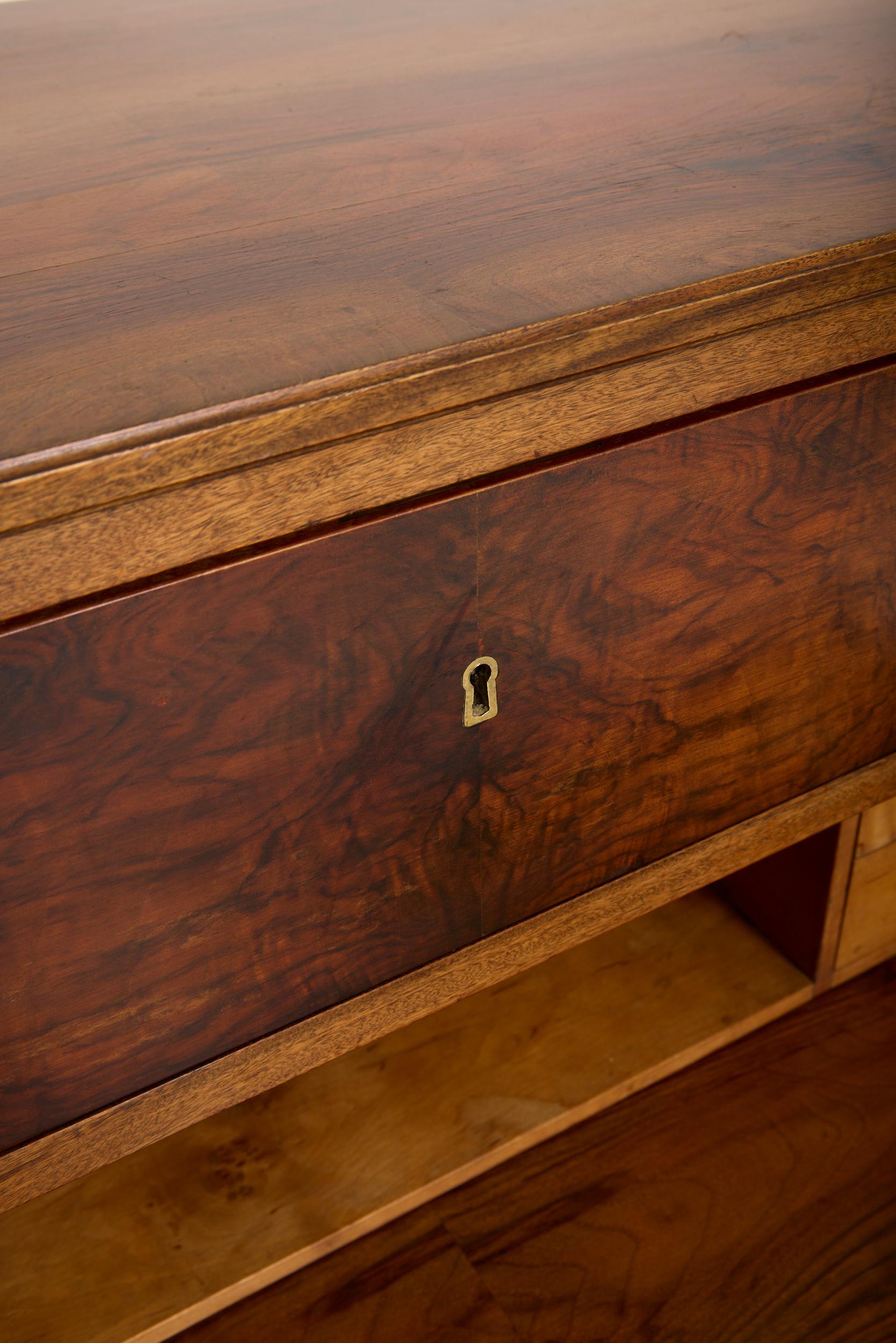 Cassettiera Mid-Century in Wood in vendita 1