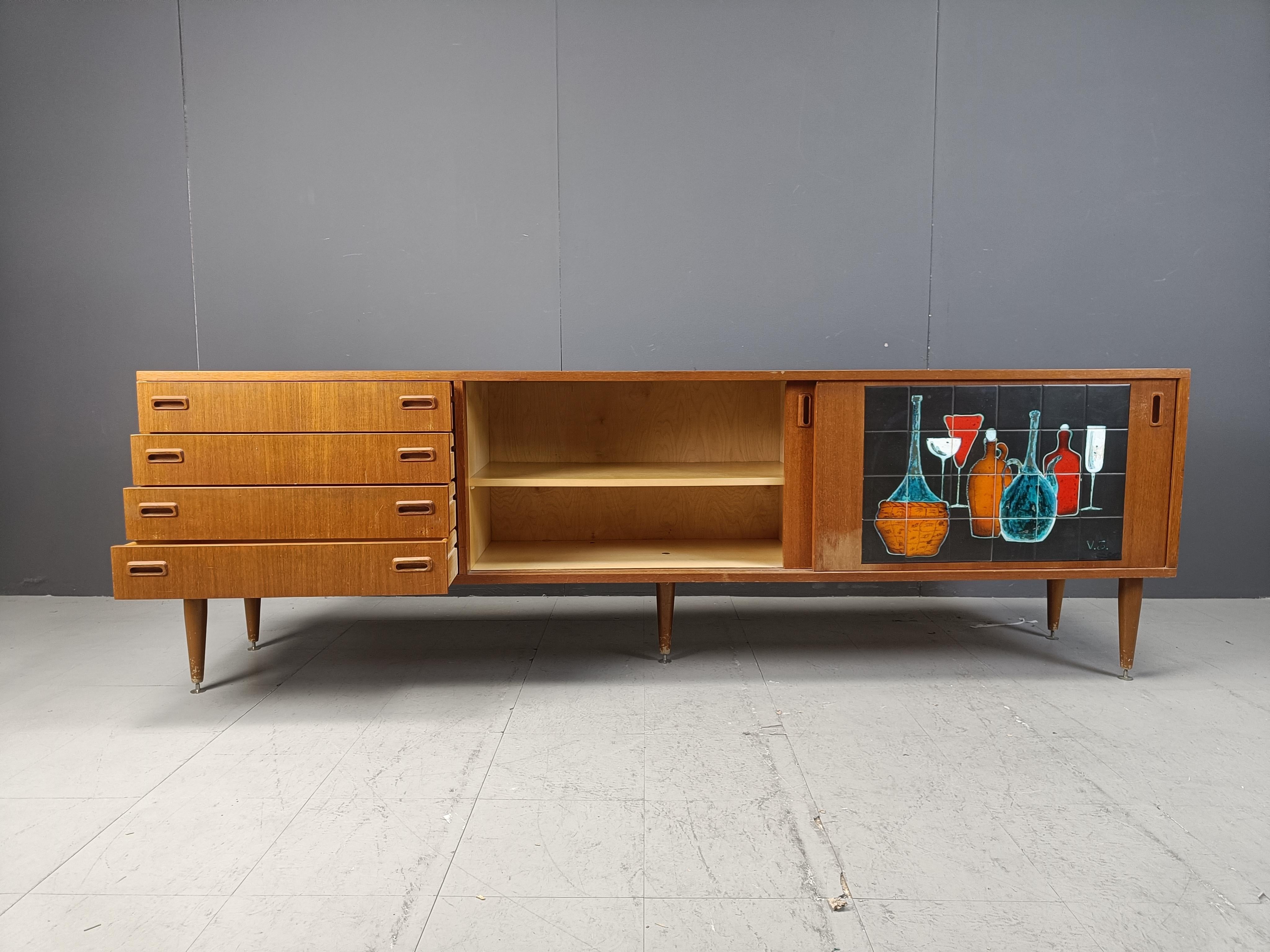 Credenza Beglain di metà secolo, anni '60 in vendita 4