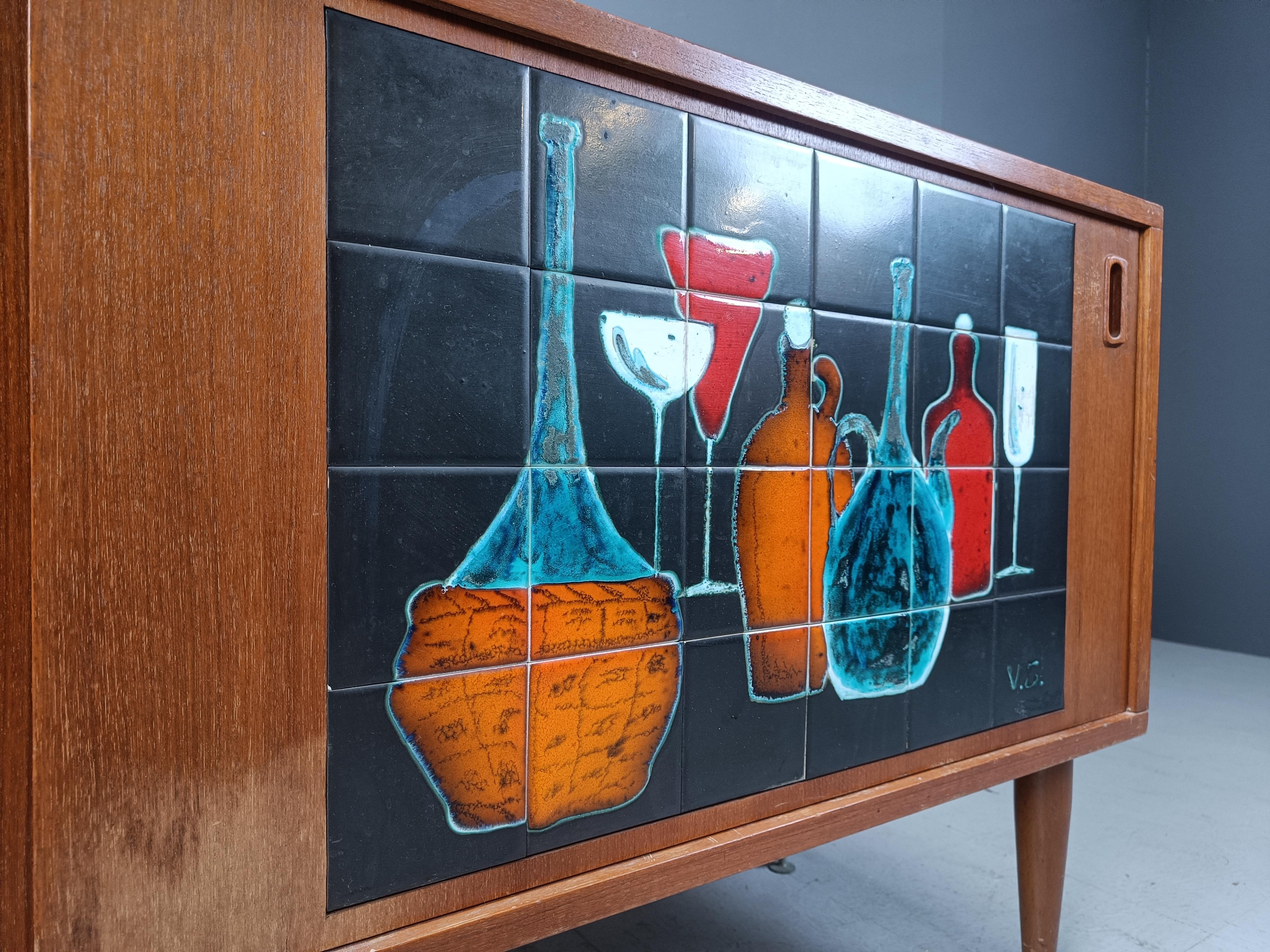 Ceramica Credenza Beglain di metà secolo, anni '60 in vendita