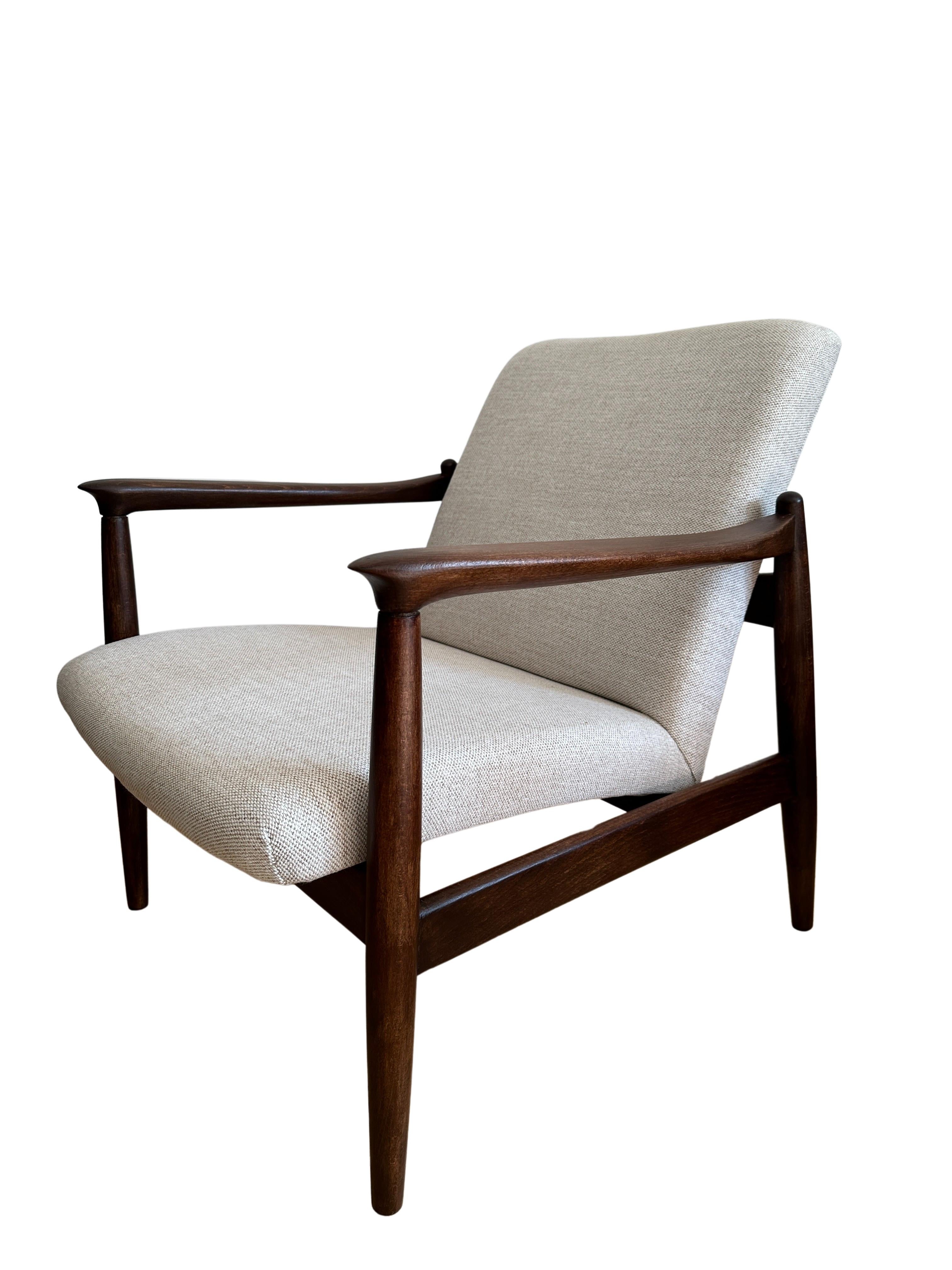 Mid Century Beige Armchair by Edmund Homa, 1960s In Excellent Condition In WARSZAWA, 14