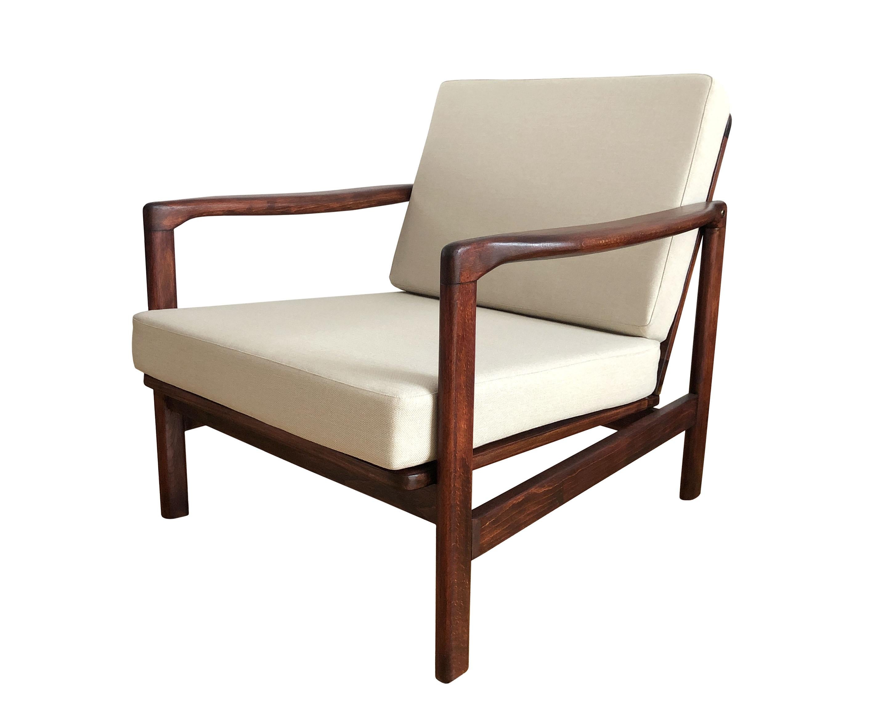 Fabric Mid Century Beige B-7752 Armchair by Zenon Bączyk, 1960s For Sale