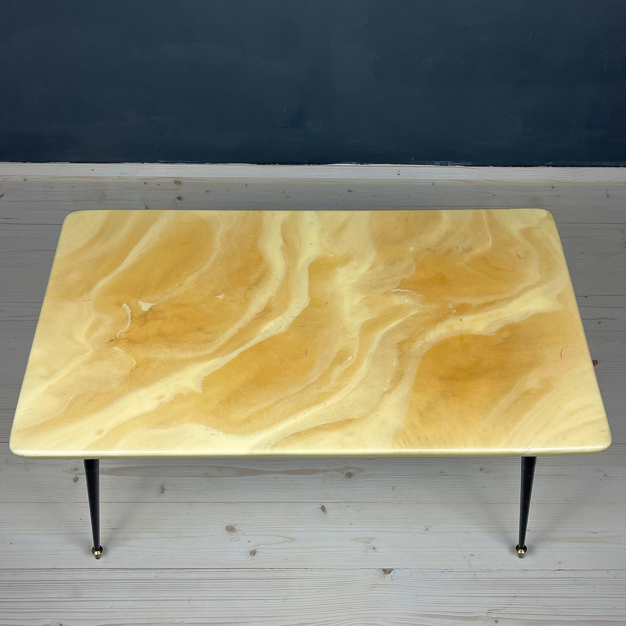 Midcentury Beige Coffee Table, Italy, 1950s For Sale 2