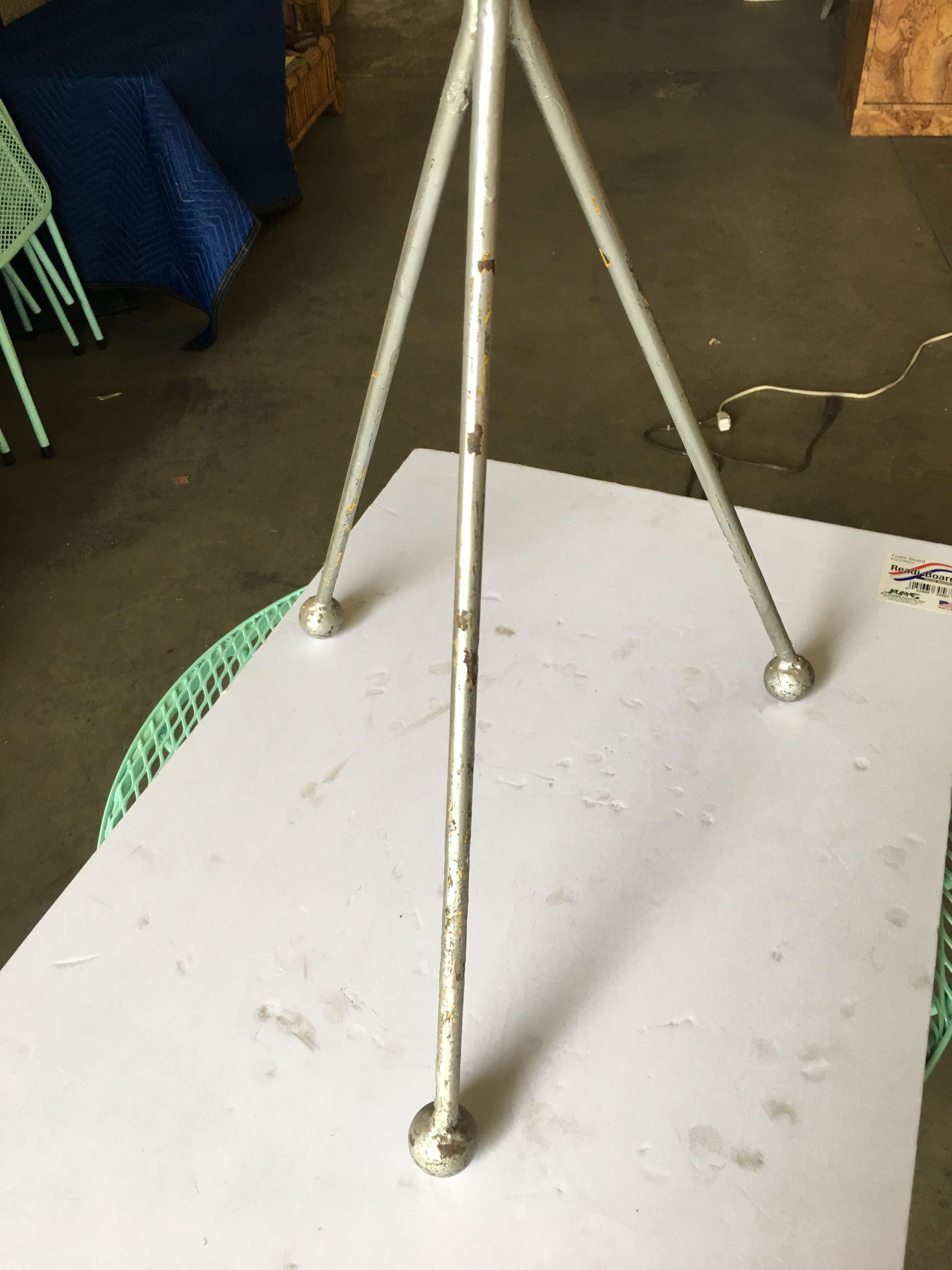 Midcentury Beige Fiberglass Planter on Wrought Iron Wire Tripod Base In Excellent Condition In Van Nuys, CA