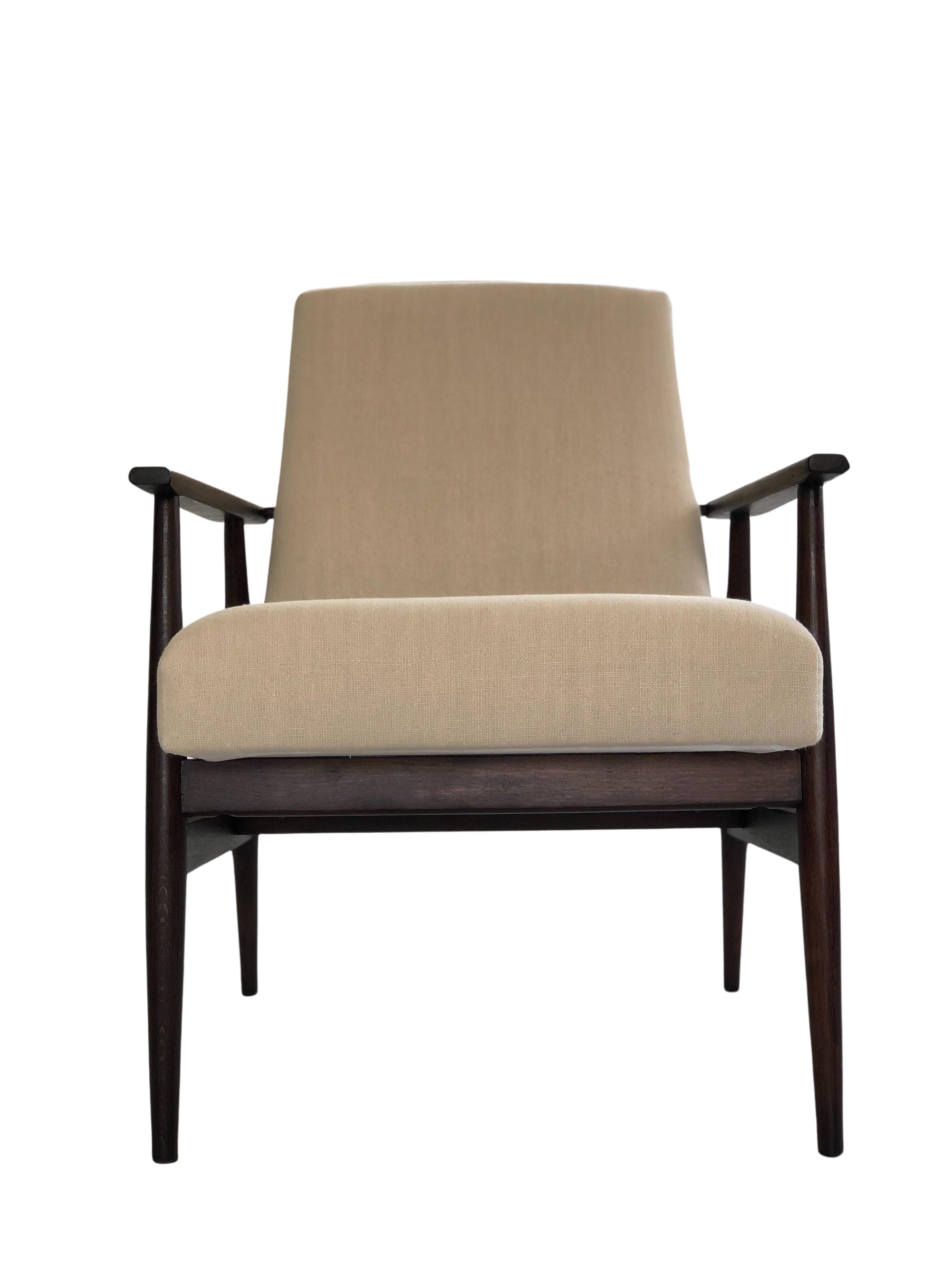Mid-Century Beige Linen Armchair with a Stool by Henryk Lis, 1960s, Set of 2 9