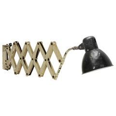 Lámpara de pared de tijera de metal beige de mediados de siglo de SIS, Alemania