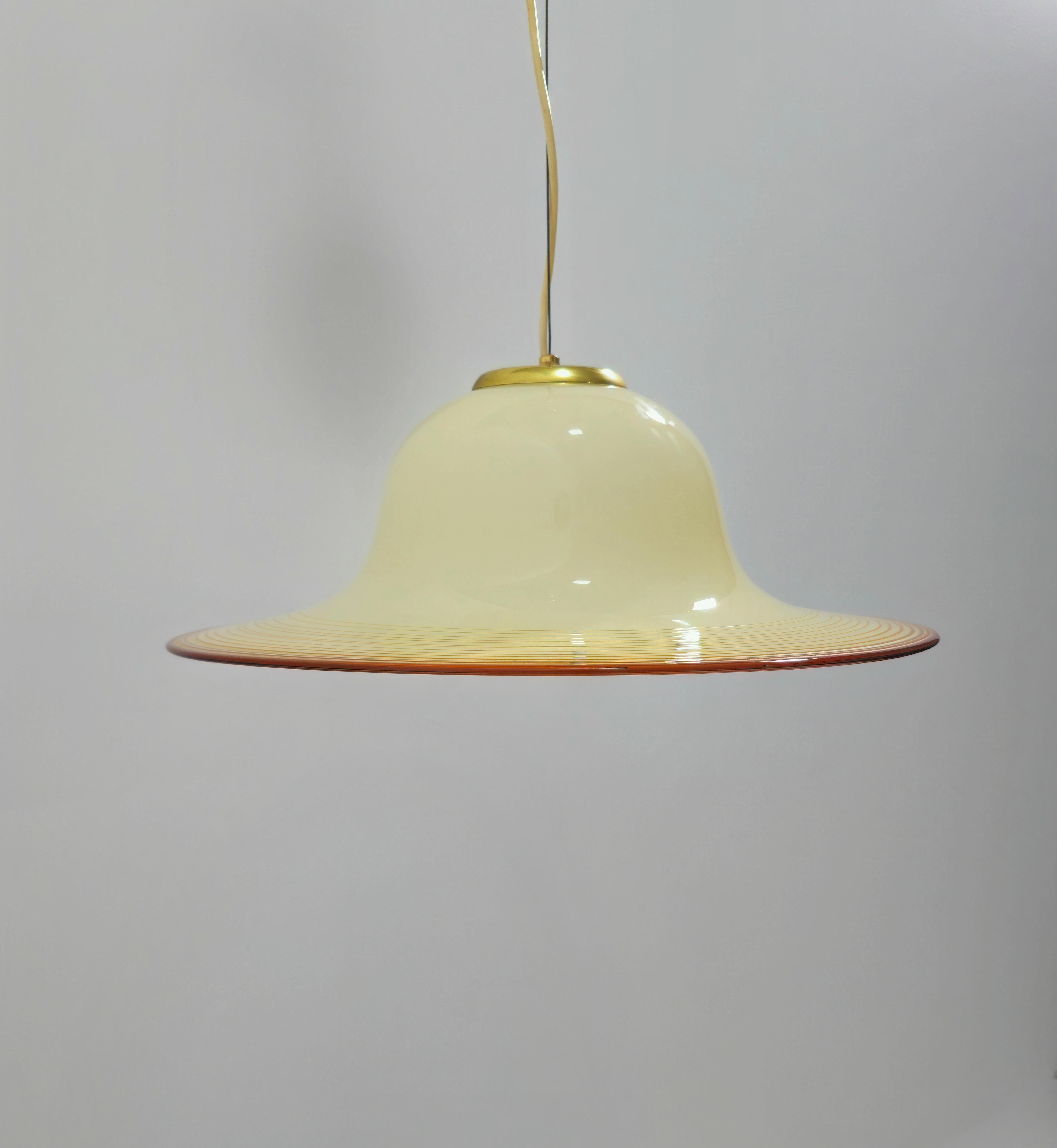 Mid Century Beige Murano Glas Pendelleuchte De Majo Murano Venedig Italien 1970er (Italienisch) im Angebot