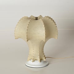 Mid-Century Beige „Palm“ Cocoon-Tischlampe von Castiglioni, Italien 1960er Jahre