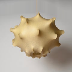 Ciondolo Taraxacum Cocoon beige di metà secolo di Castiglioni per Flos, Italia 1960