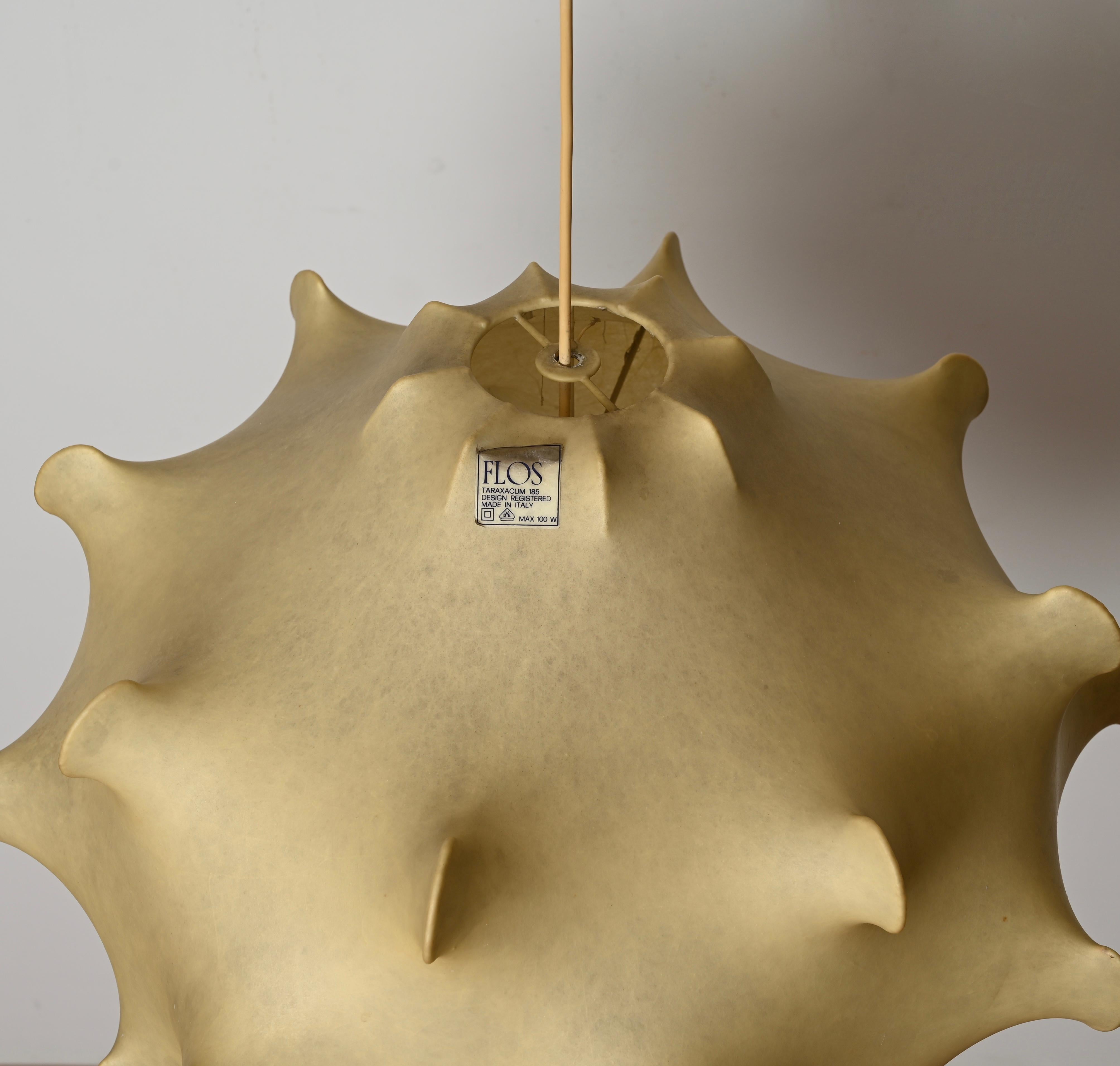 Fatto a mano Ciondolo Taraxacum Cocoon beige di metà secolo di Castiglioni per Flos, Italia 1960