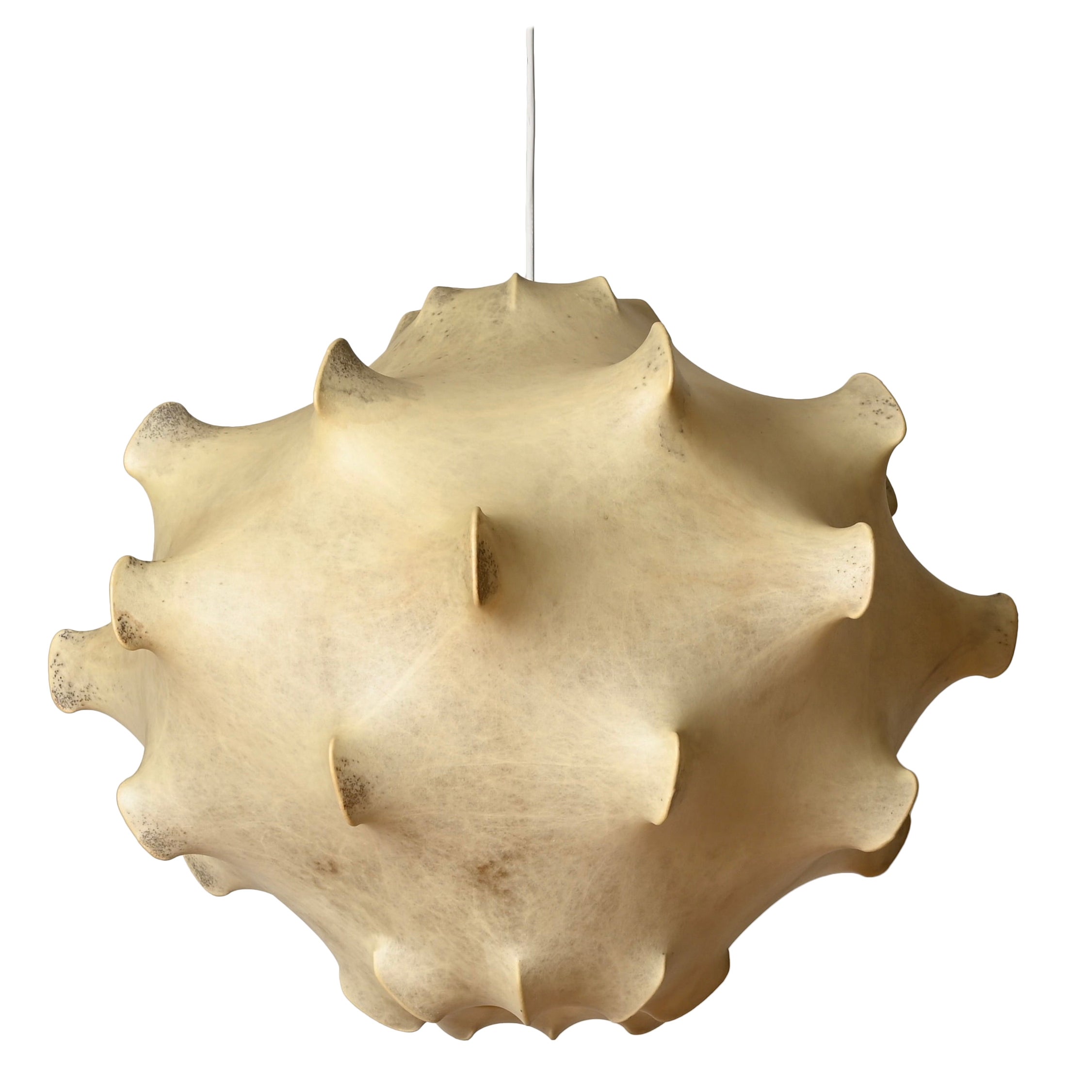 Beige Taraxacum- Kokon-Anhänger aus der Mitte des Jahrhunderts von Castiglioni für Flos, Italien 1960er Jahre im Angebot