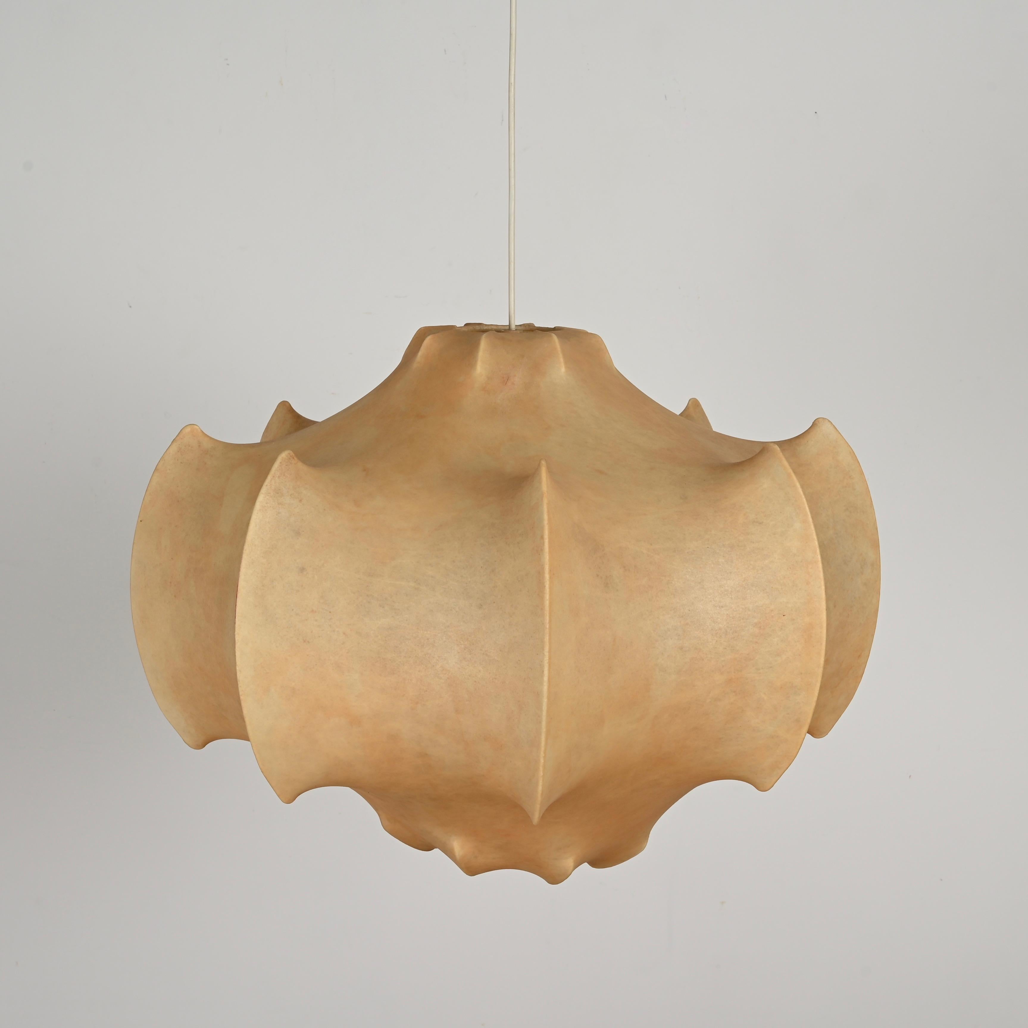 Colgante Cocoon Viscontea Beige de Castiglioni para Flos, Italia Años 60 Moderno de mediados de siglo en venta