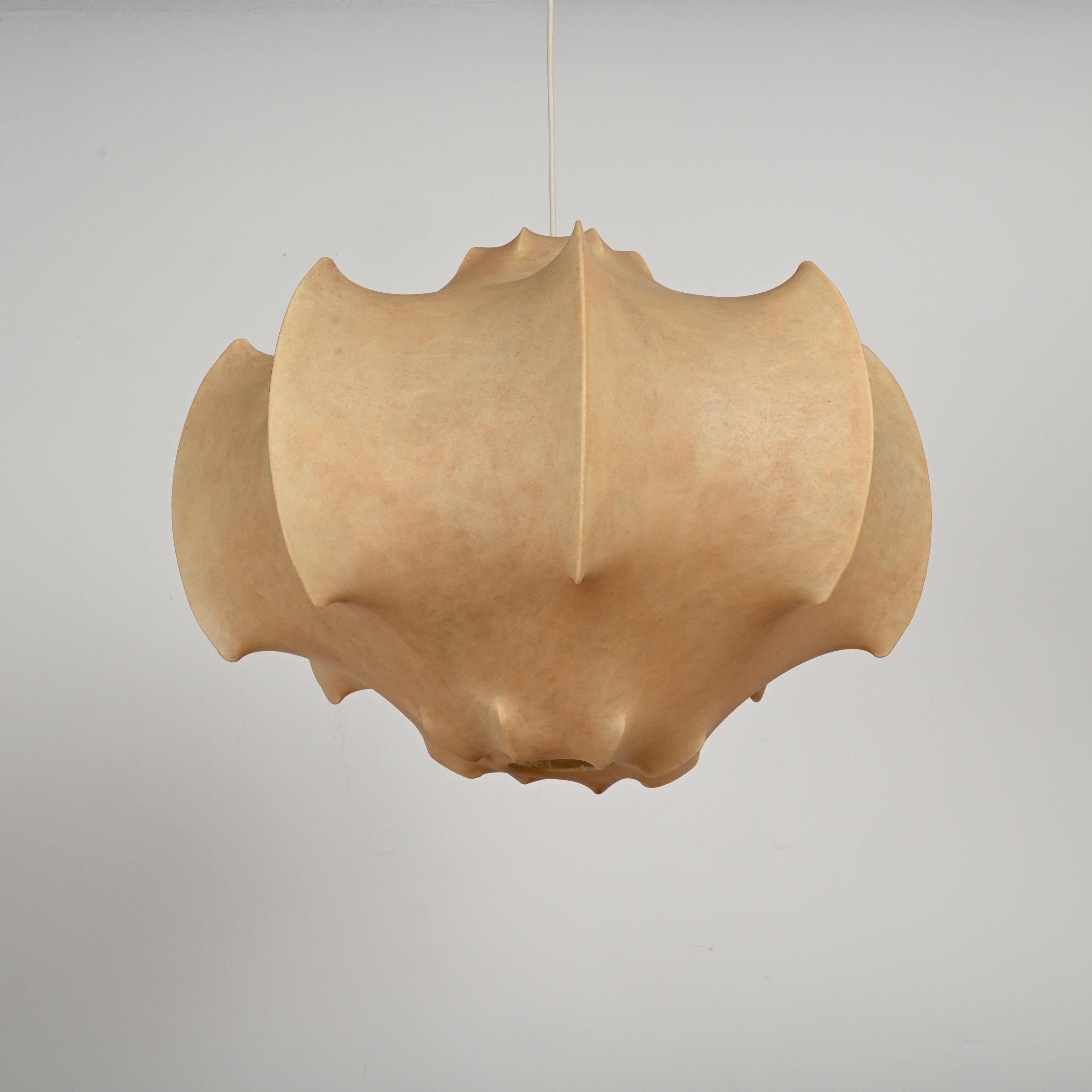Colgante Cocoon Viscontea Beige de Castiglioni para Flos, Italia Años 60 Italiano en venta