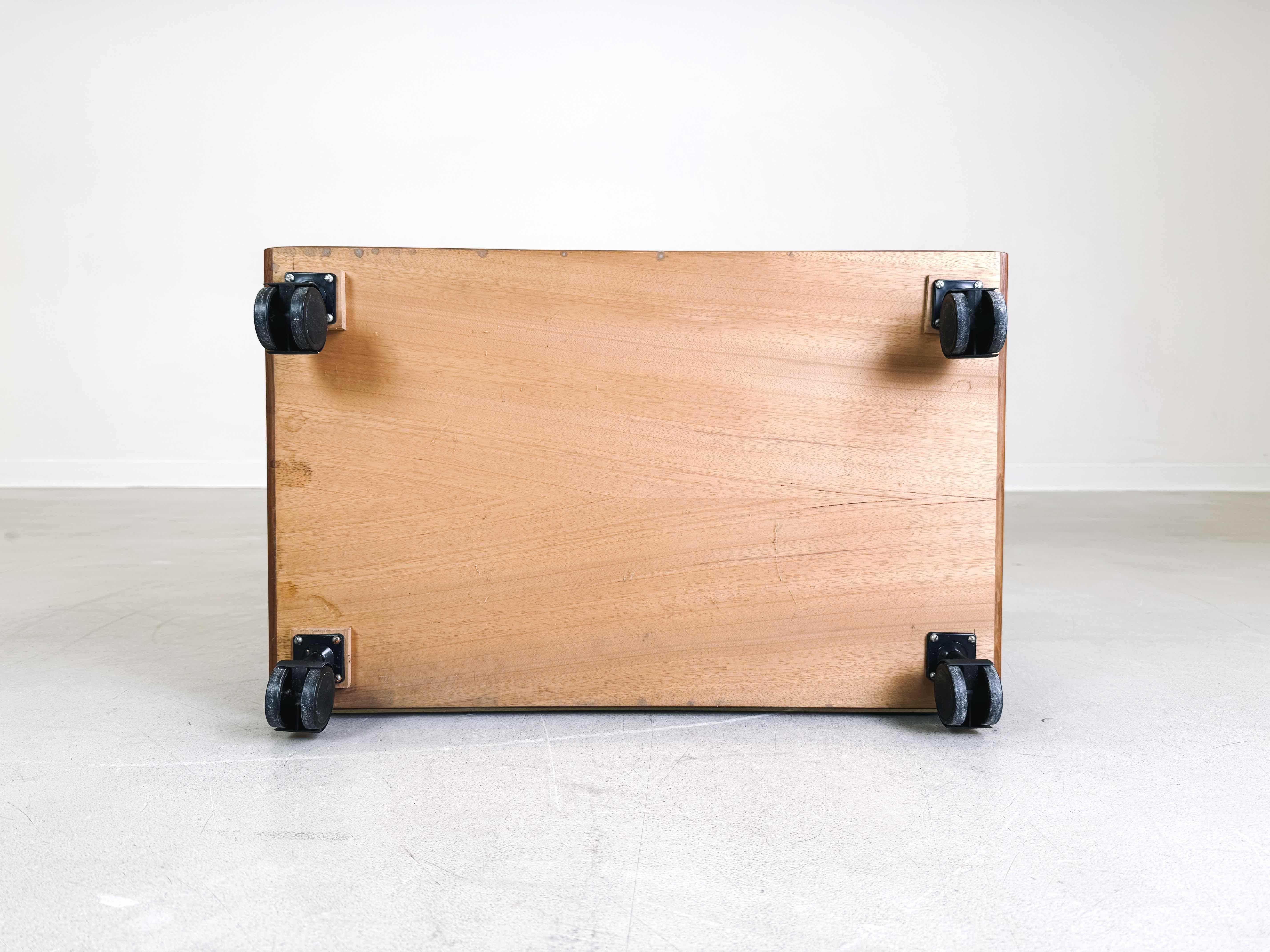 Mid Century Beistelltisch rollbar Telefontisch Couchtisch danish Teak 2