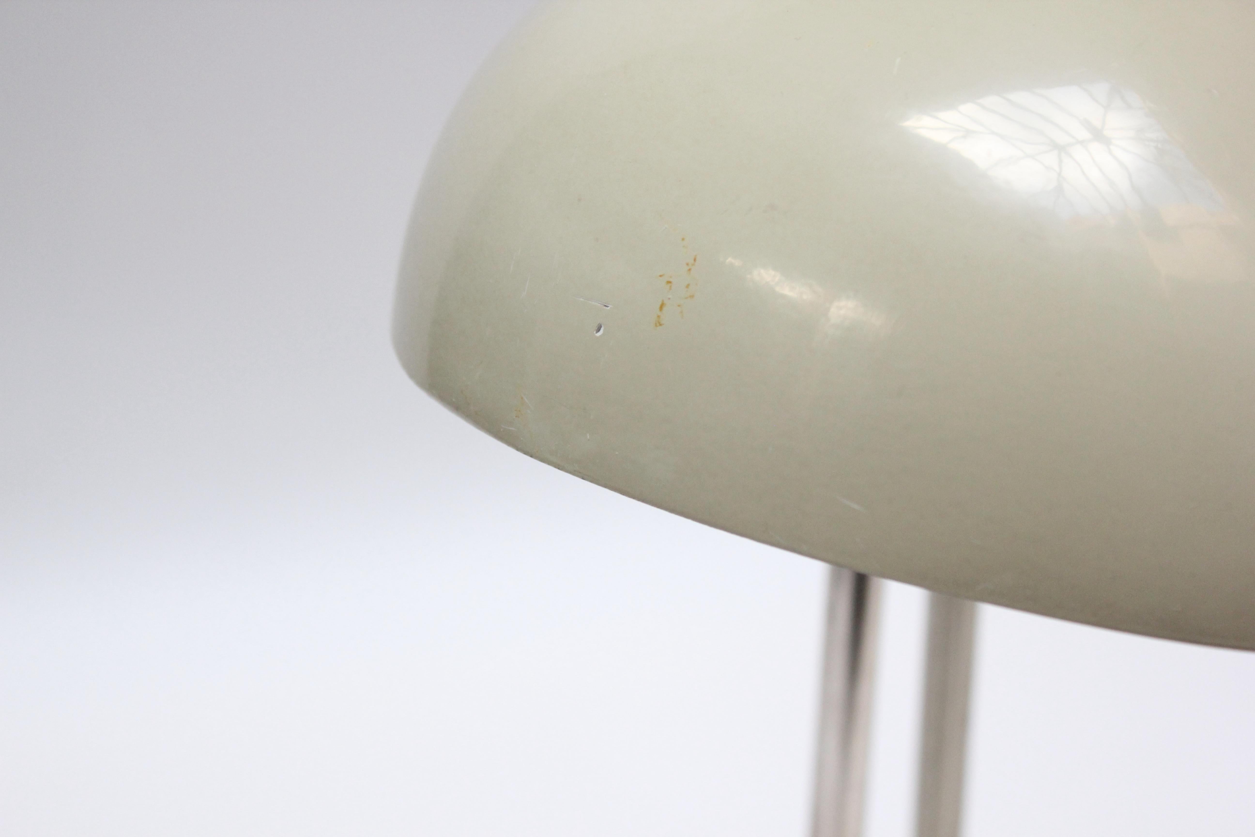 Mid-Century Belgian Adjustable Table / Desk Lamp For Sale 6