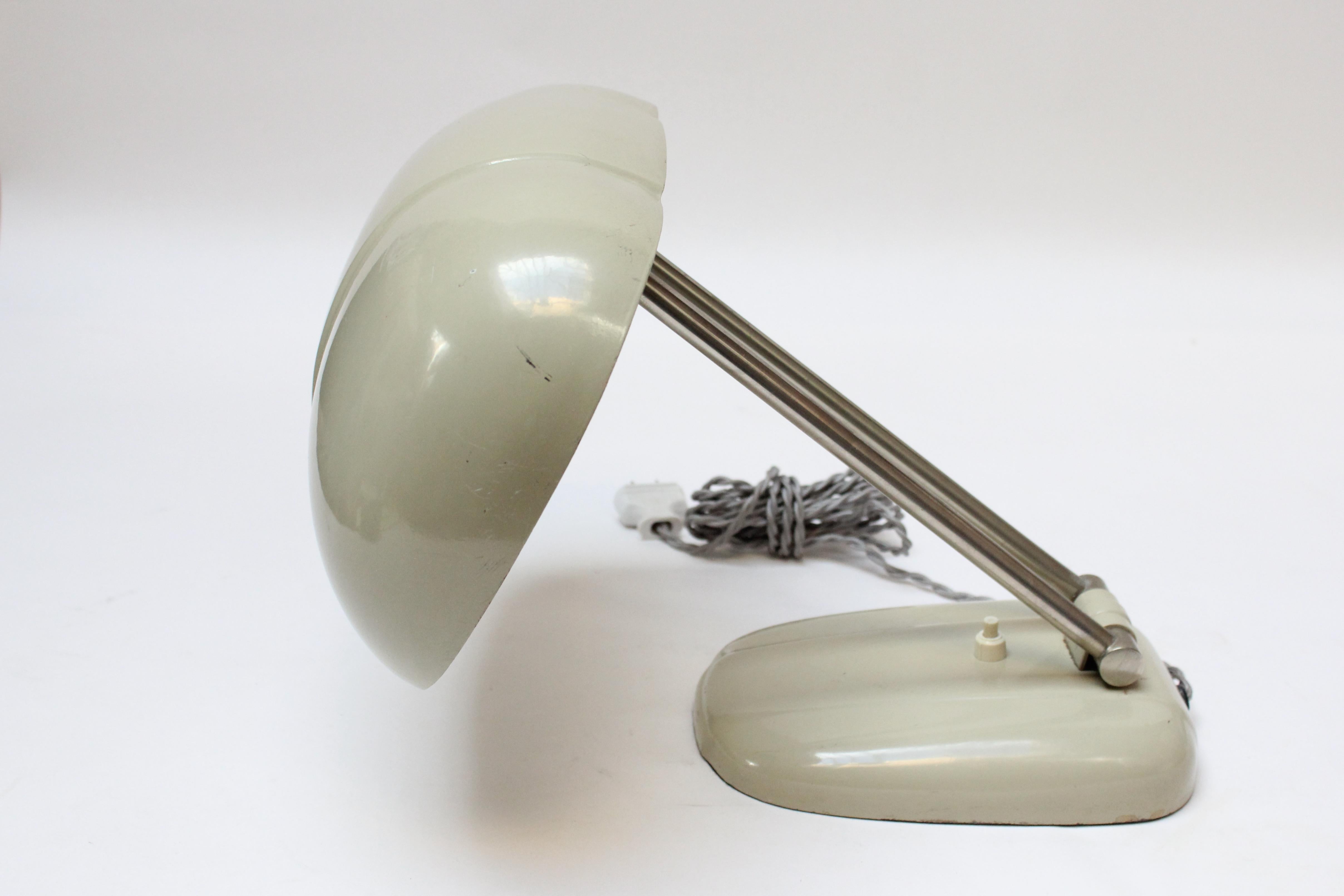 Mid-Century Modern Lampe de table/de bureau réglable belge du milieu du siècle dernier en vente