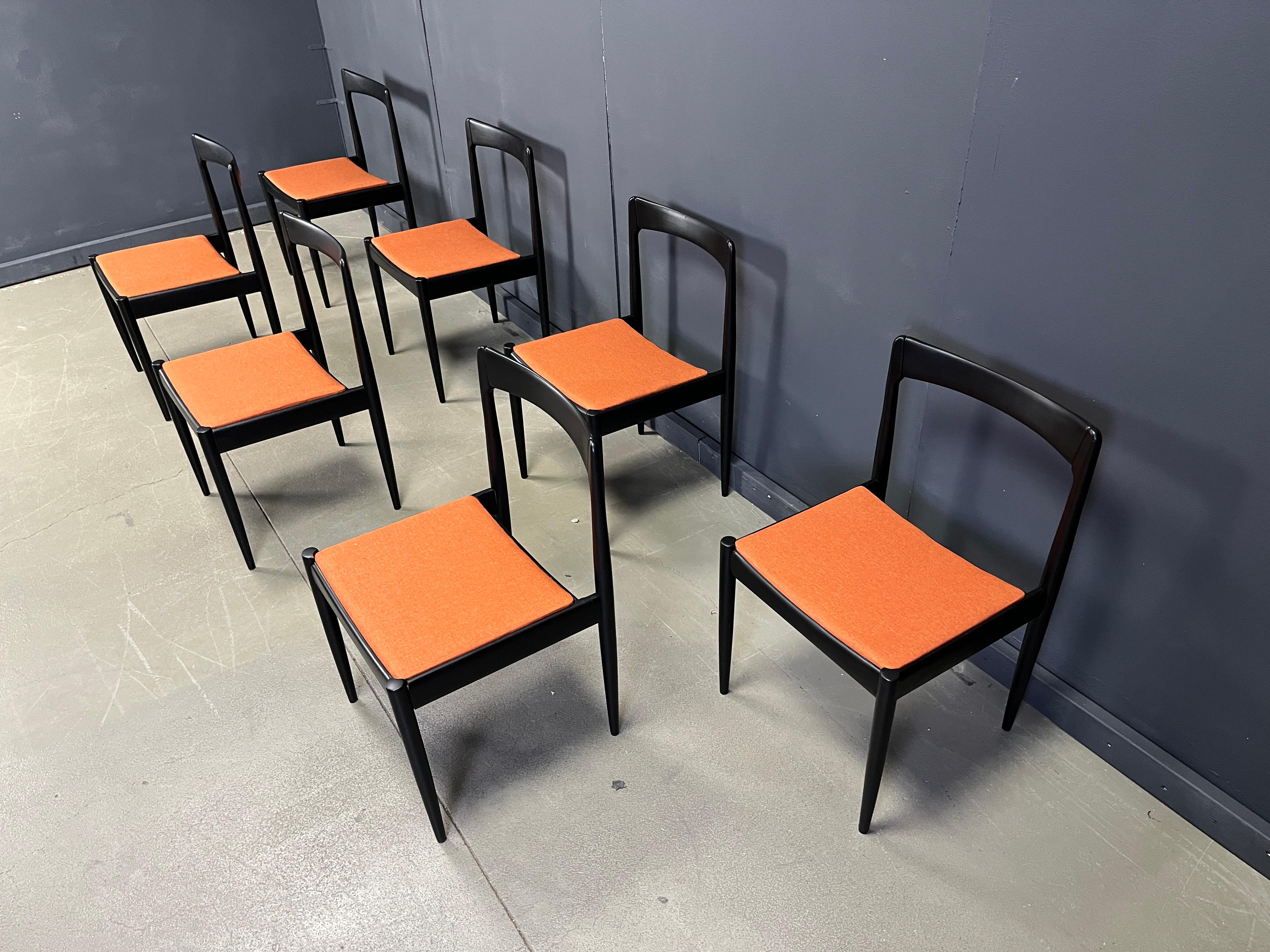 Sillas de comedor belgas de mediados de siglo, años 60 - juego de 7 en venta 2