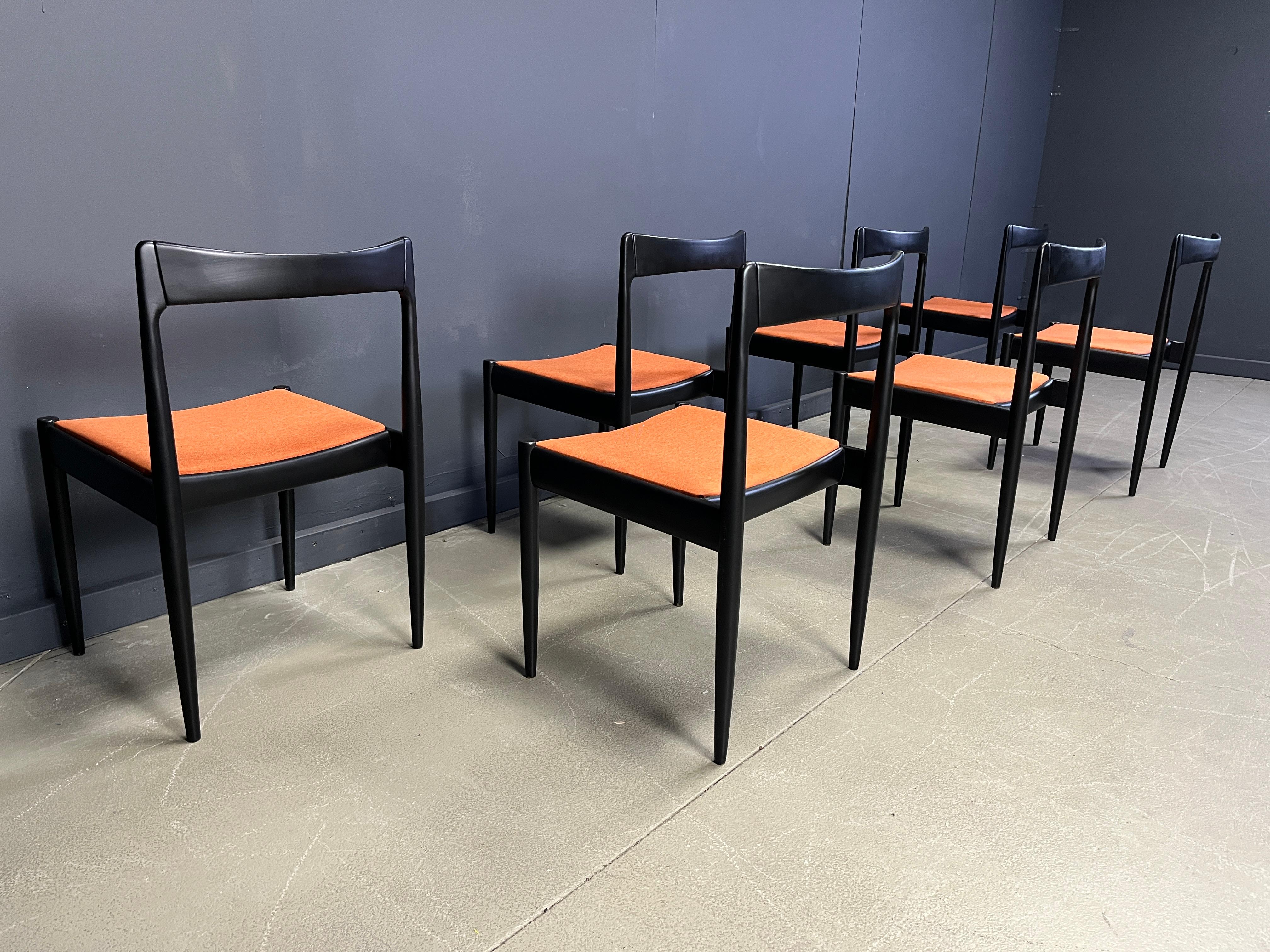 Sillas de comedor belgas de mediados de siglo, años 60 - juego de 7 mediados del siglo XX en venta