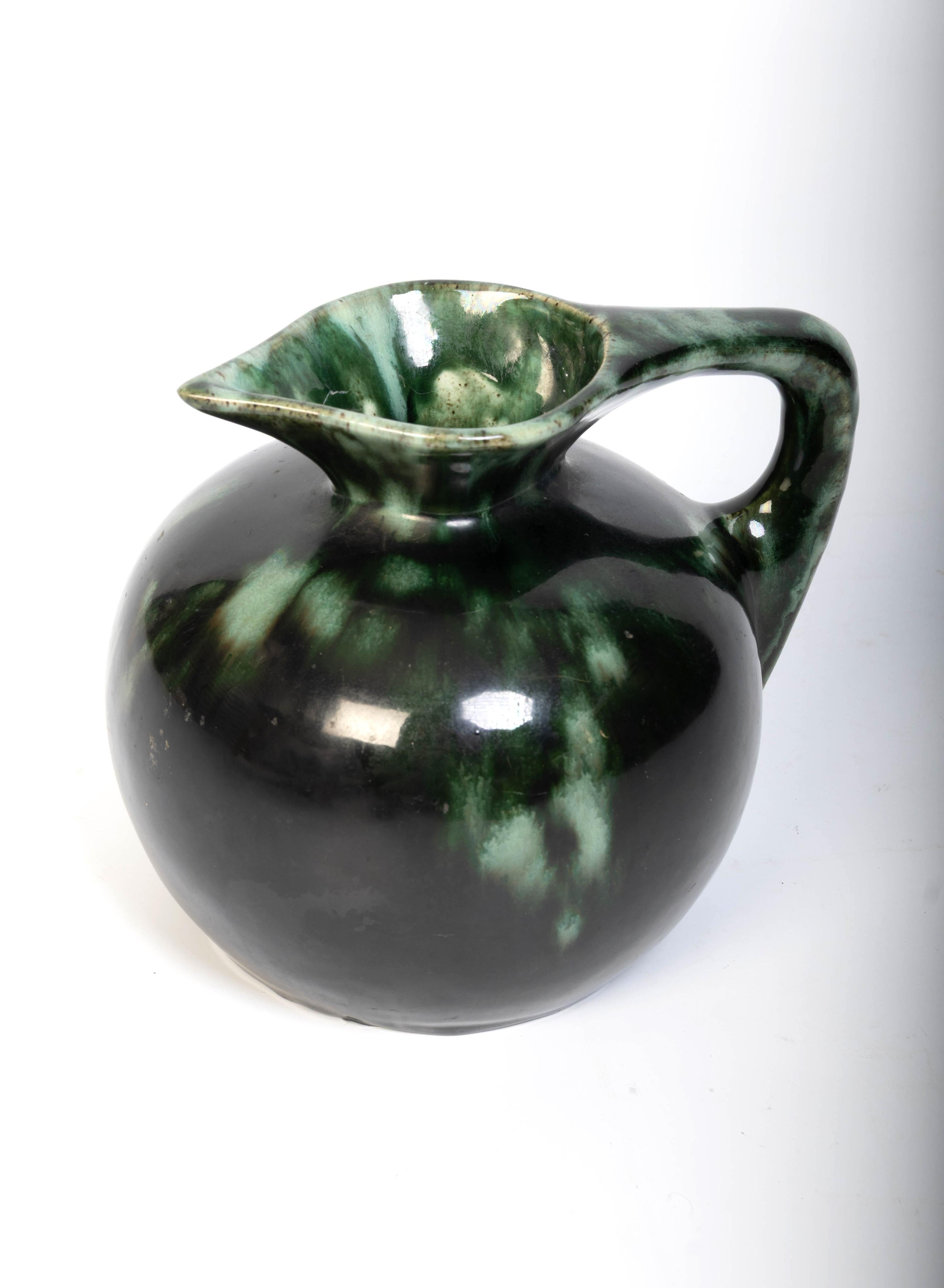 Pichet en poterie émaillée belge du milieu du siècle C.C. C.1960 Bon état - En vente à London, GB