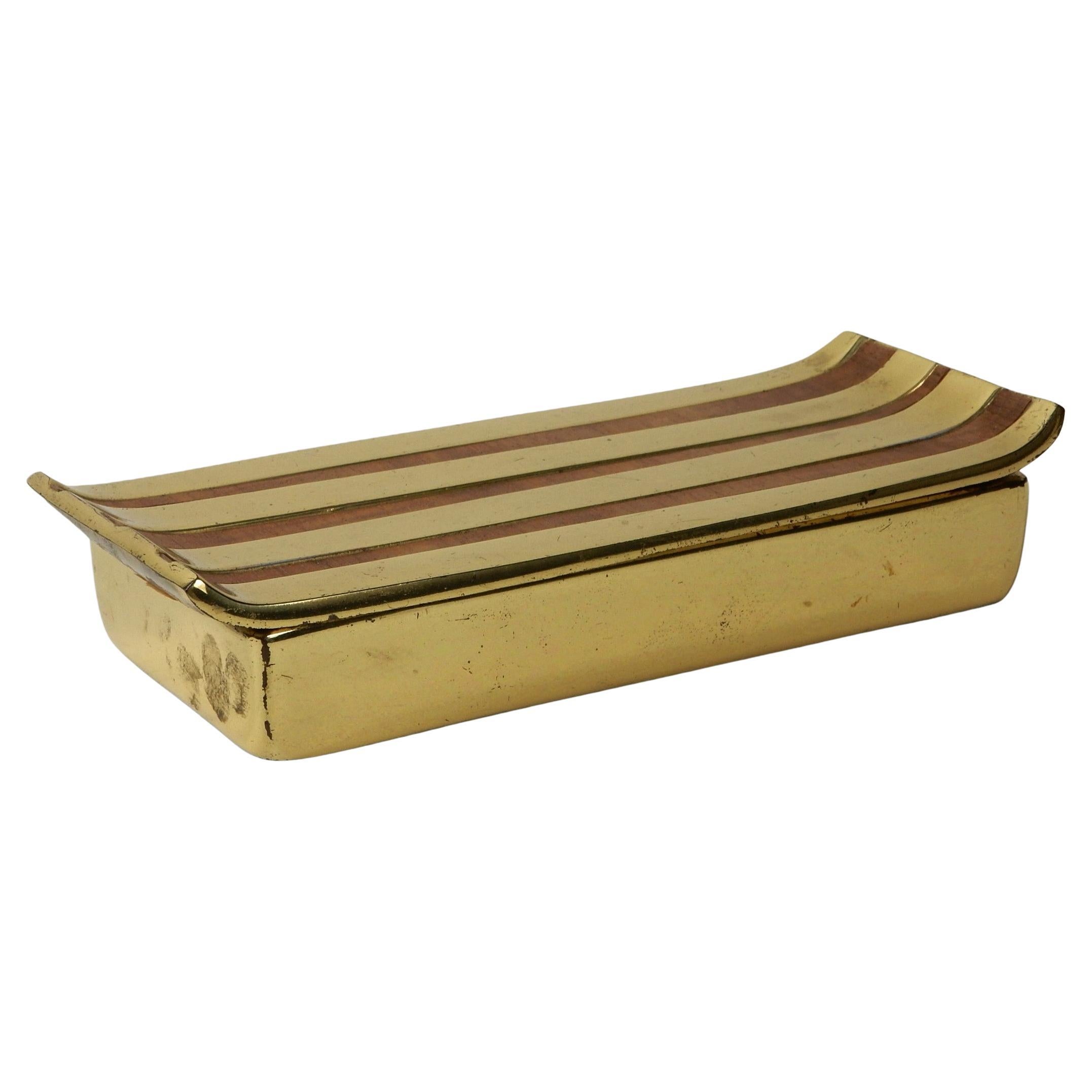 Mid Century Ben Seibel design for Jenfred Ware Mesa baja de latón Cigarrera Latón en venta