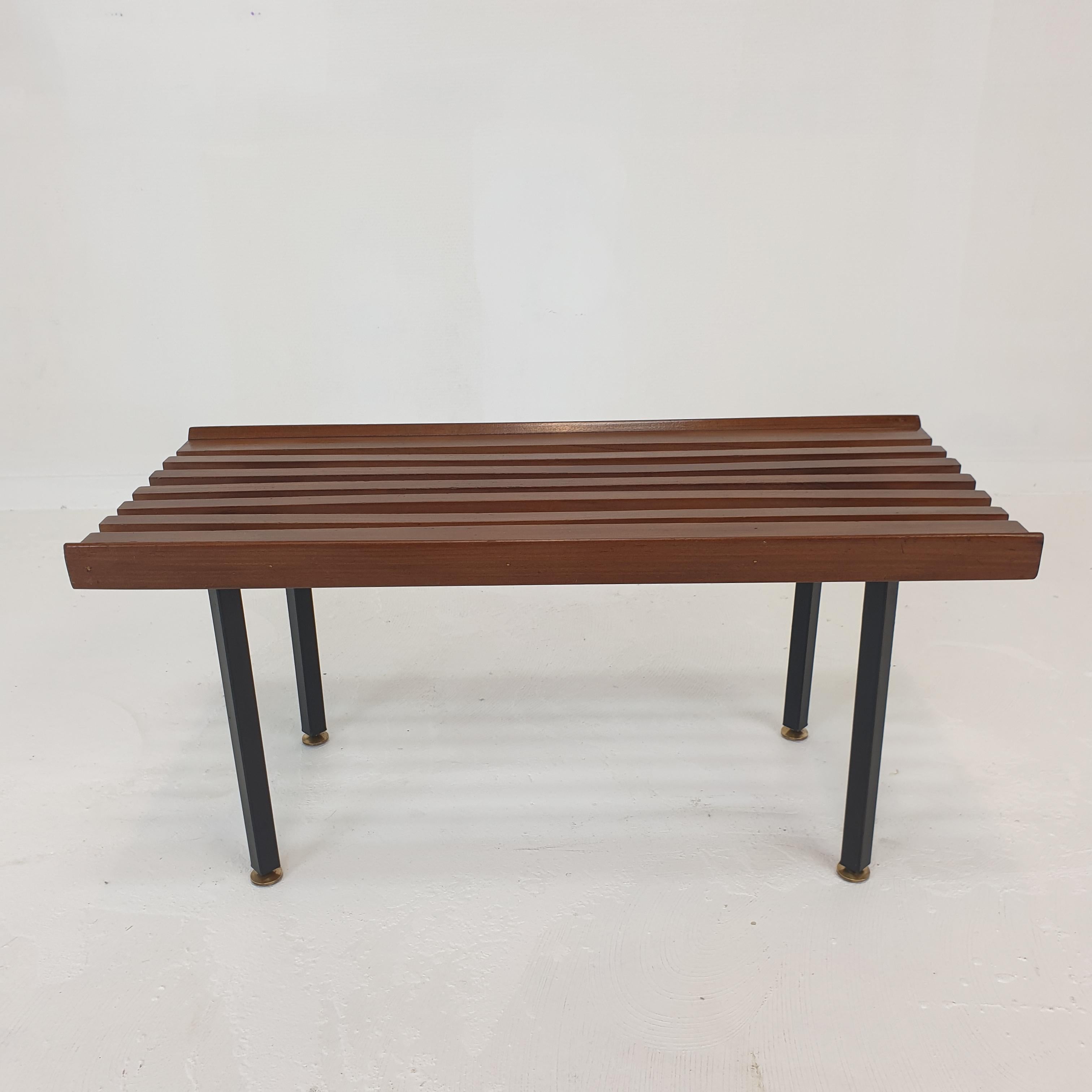 Mid-Century Bench in Teak with Brass Feet, Italy, 1950s For Sale 6