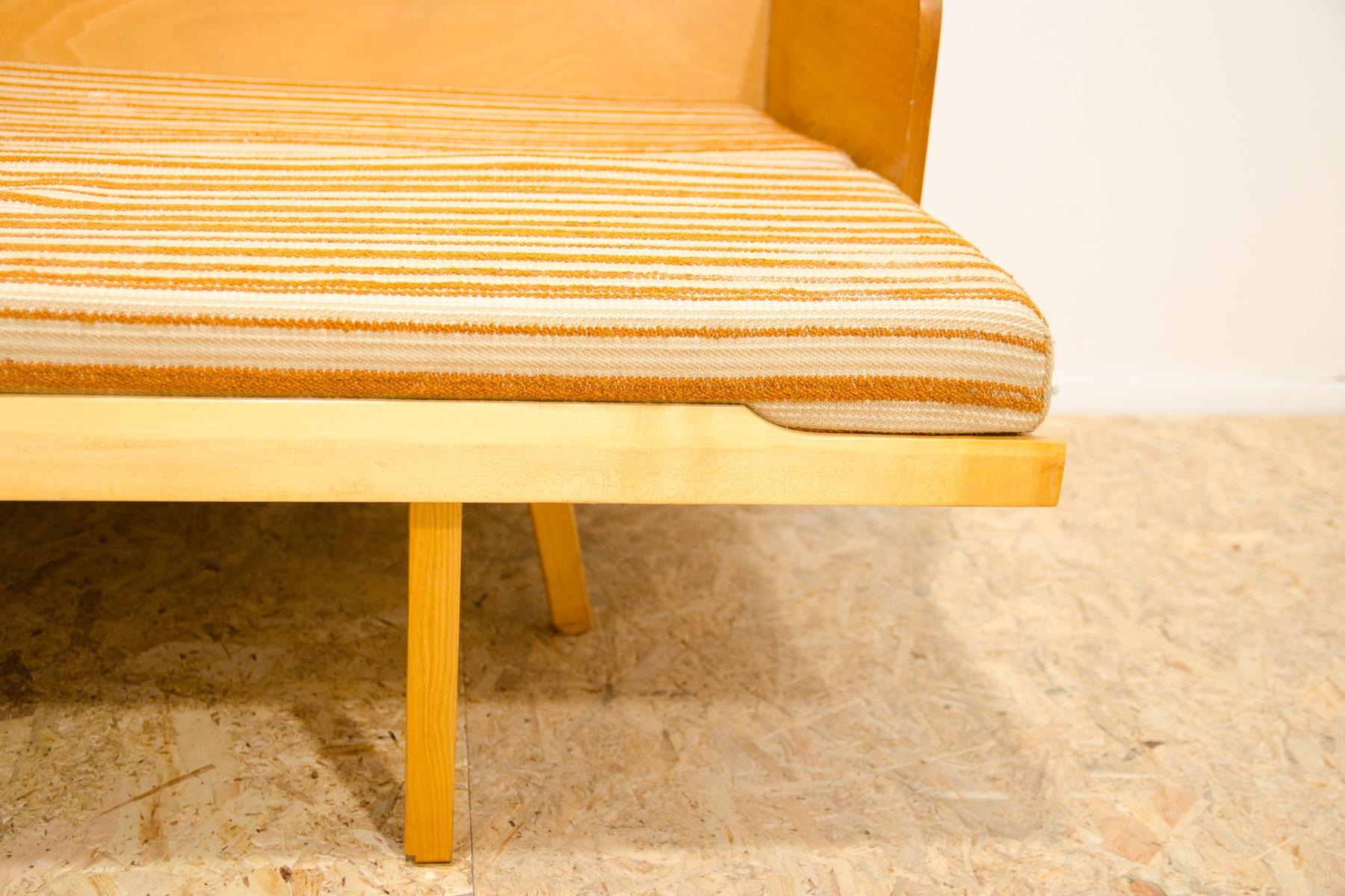Mid century bench or folding sofa by Interier Praha, 1960´s For Sale 1